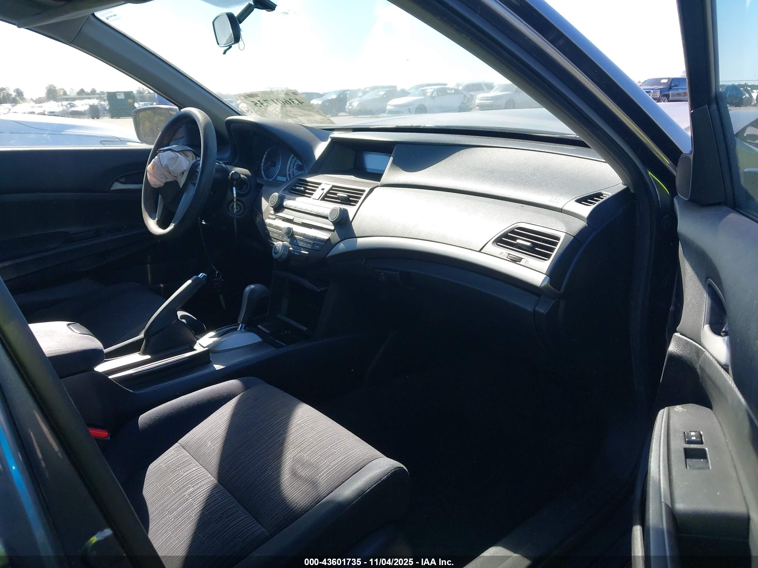 HONDA ACCORD image 5