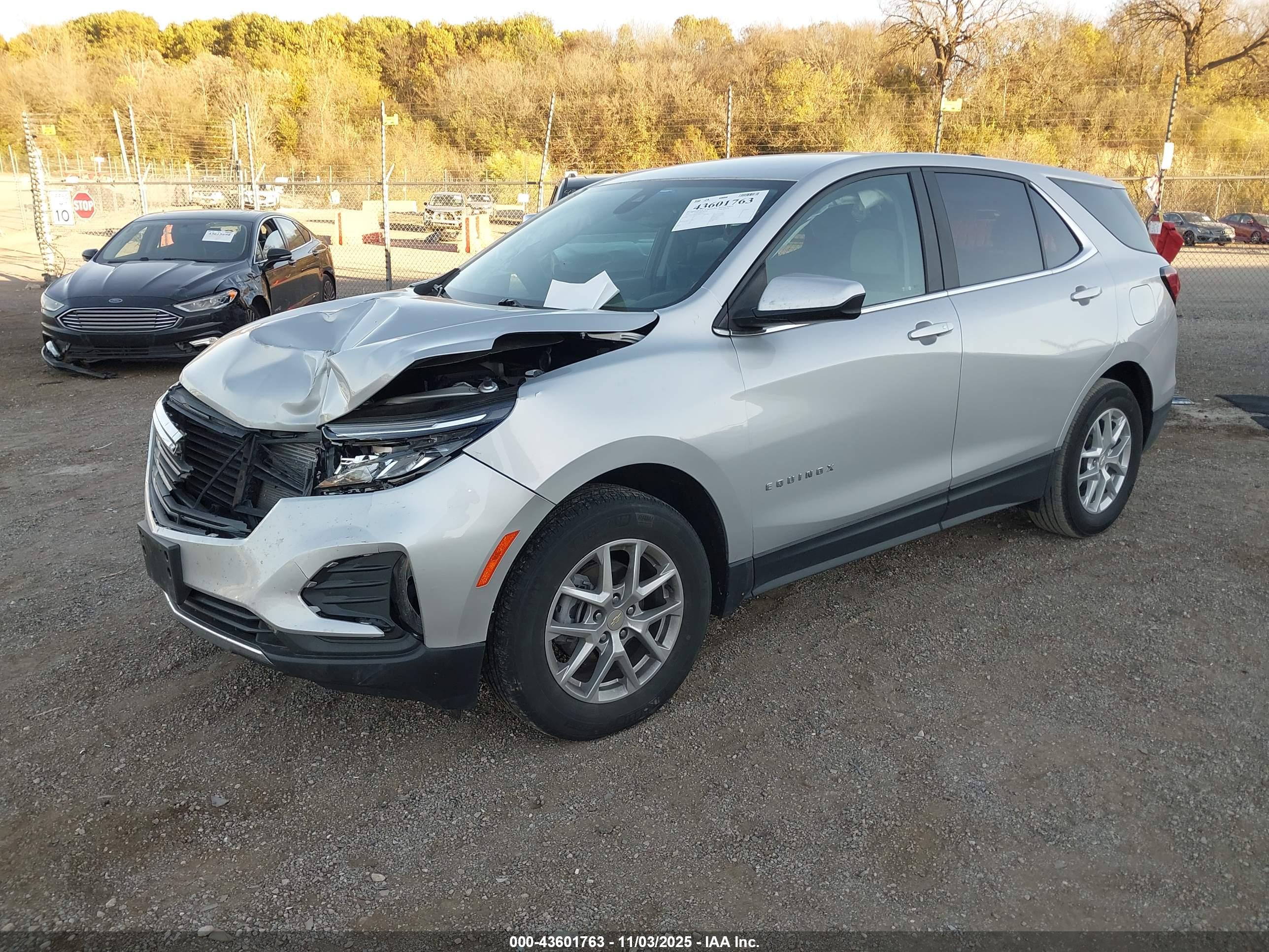 CHEVROLET EQUINOX image 2