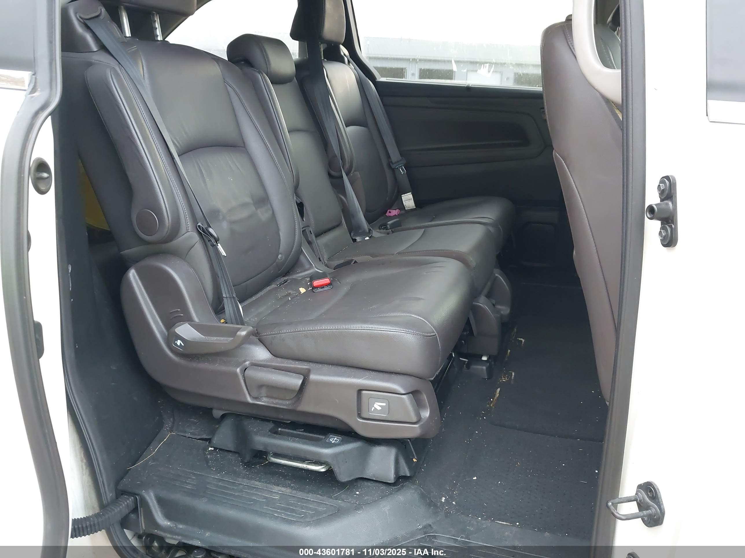 HONDA ODYSSEY image 8