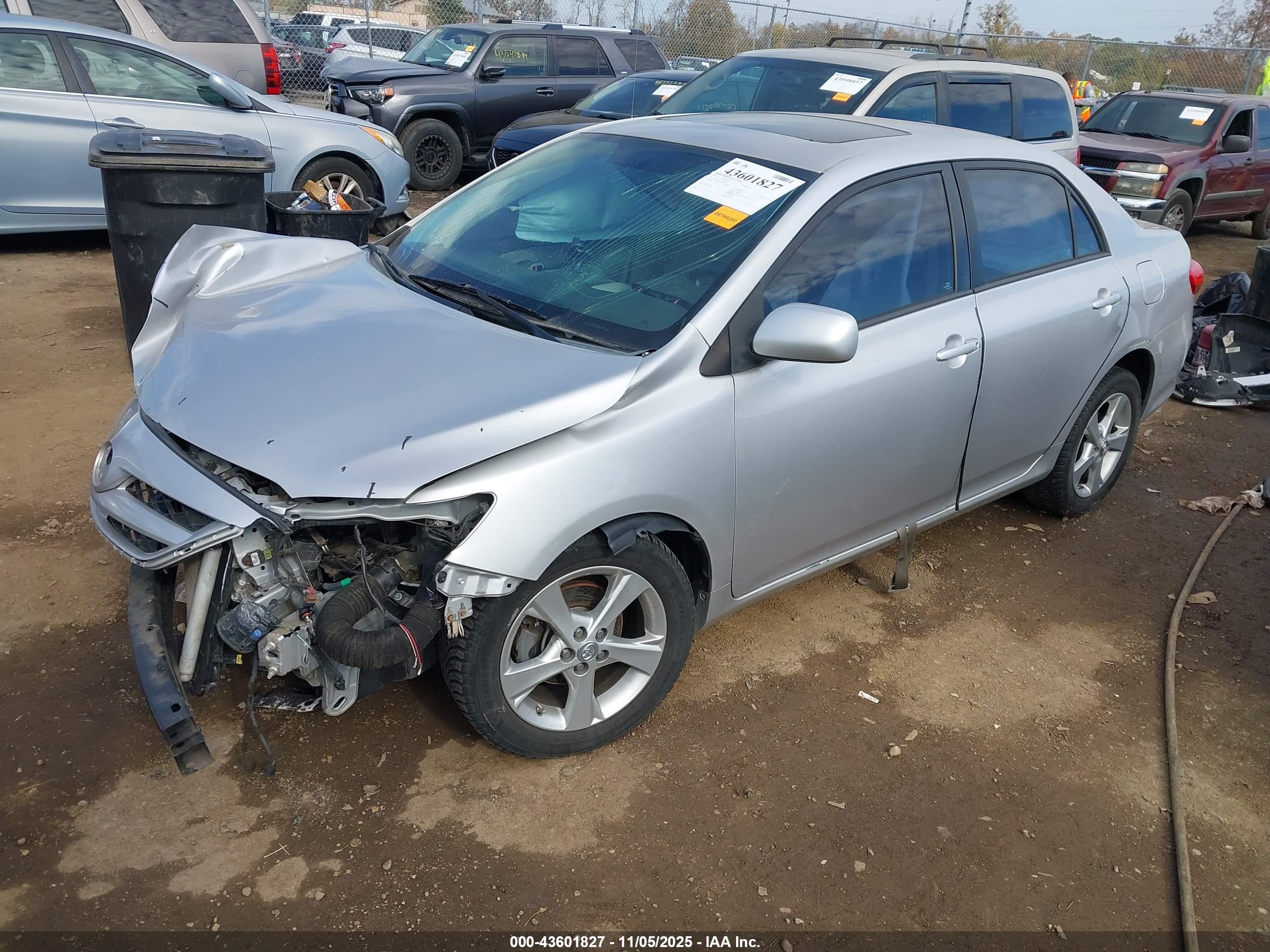 TOYOTA COROLLA image 2
