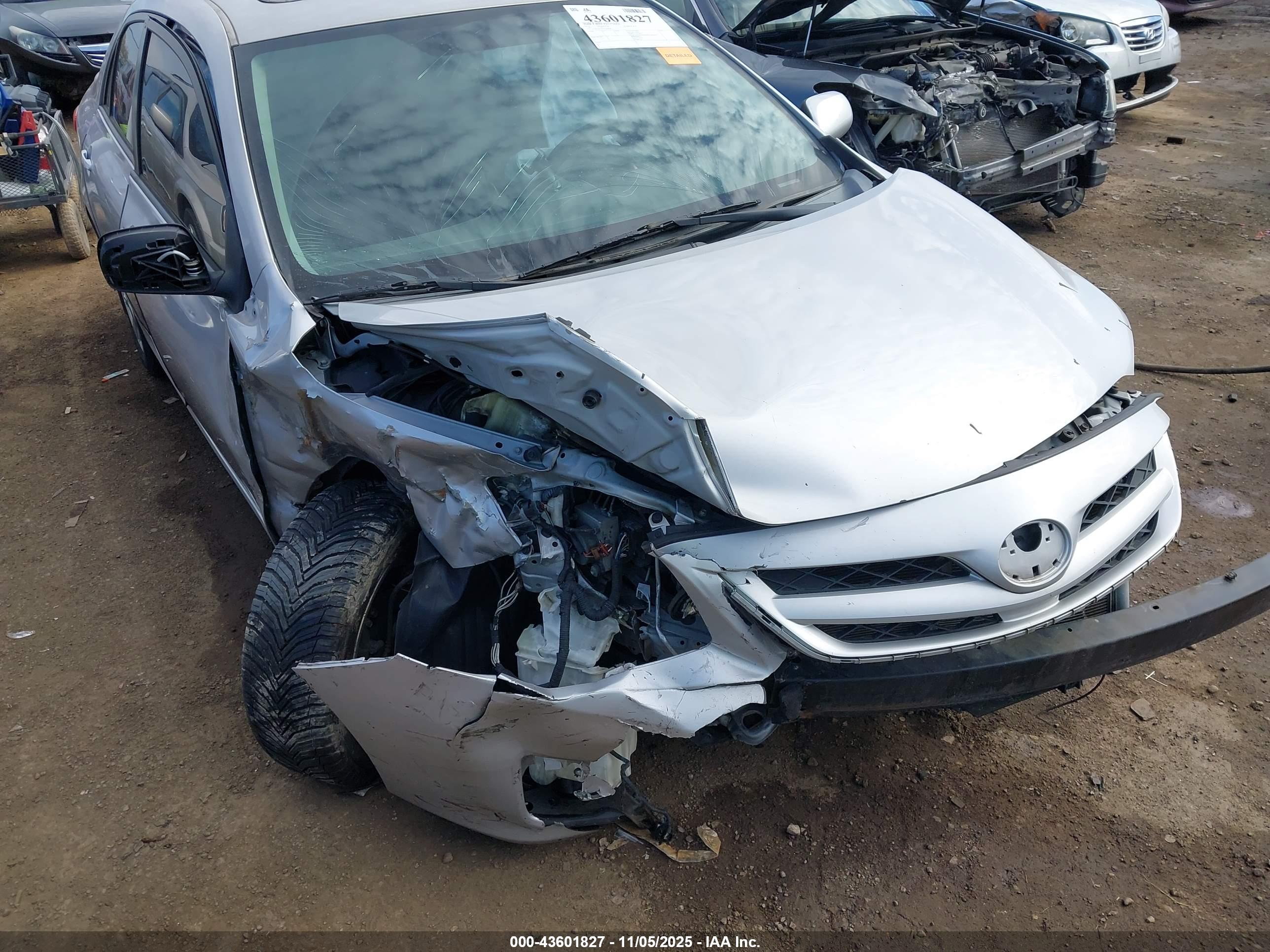 TOYOTA COROLLA image 6
