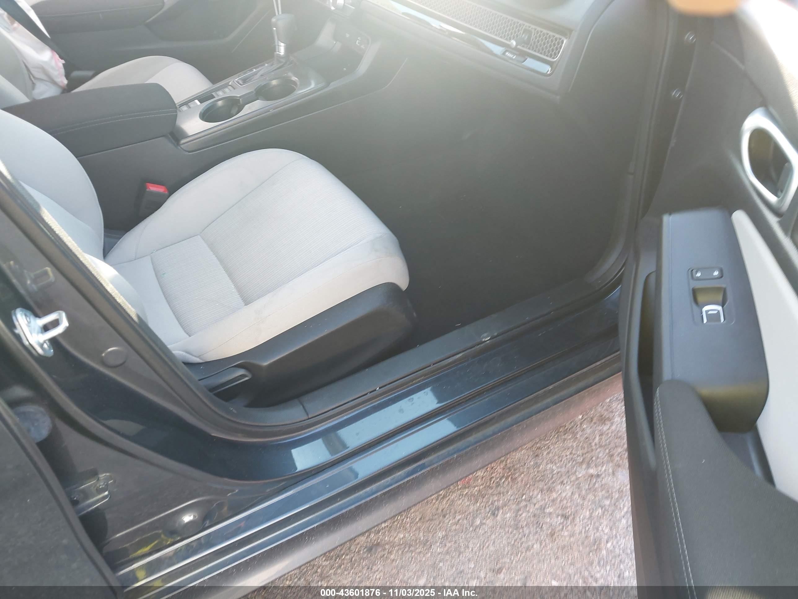 HONDA CIVIC image 5