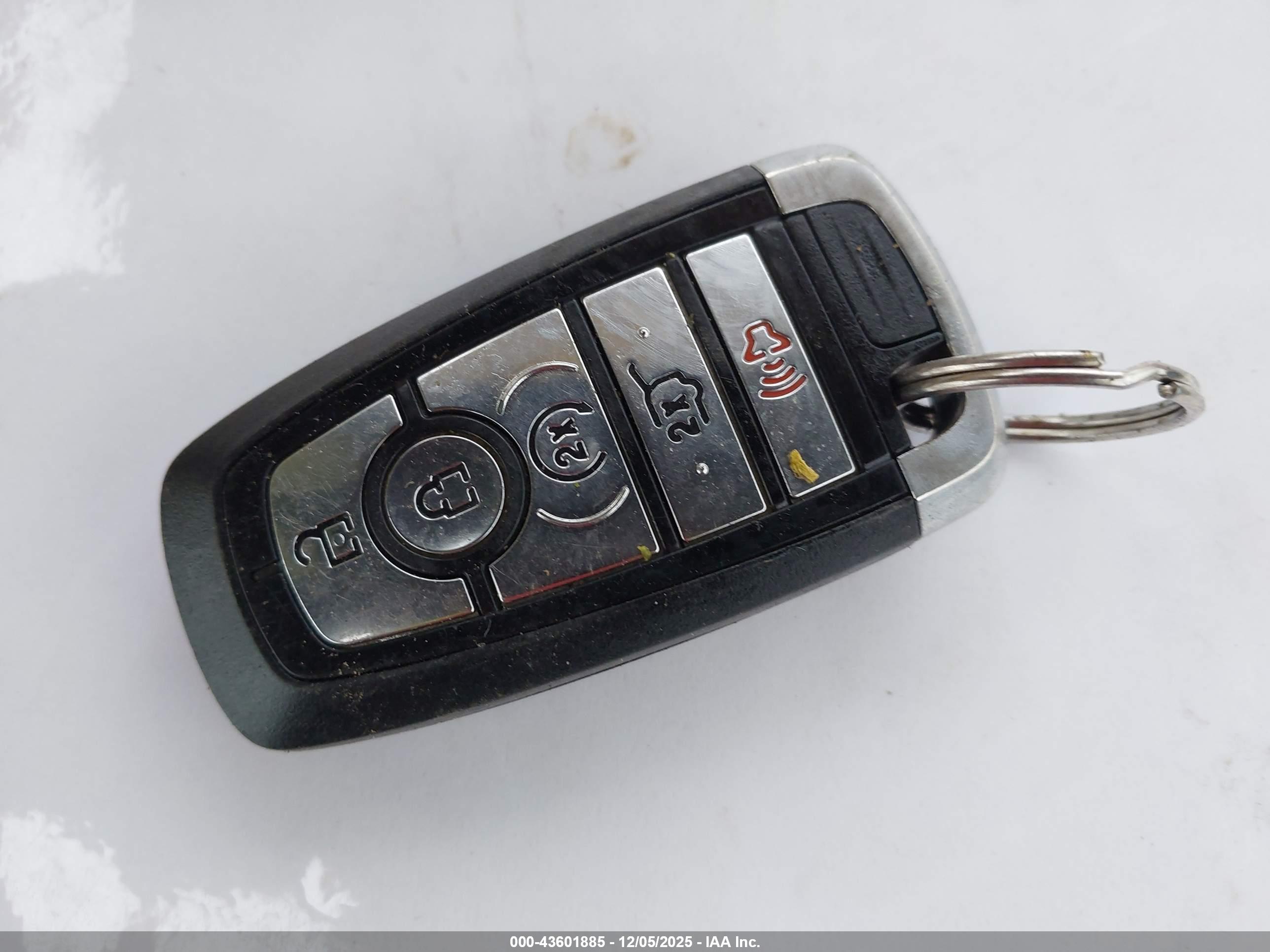 FORD EXPEDITION image 11