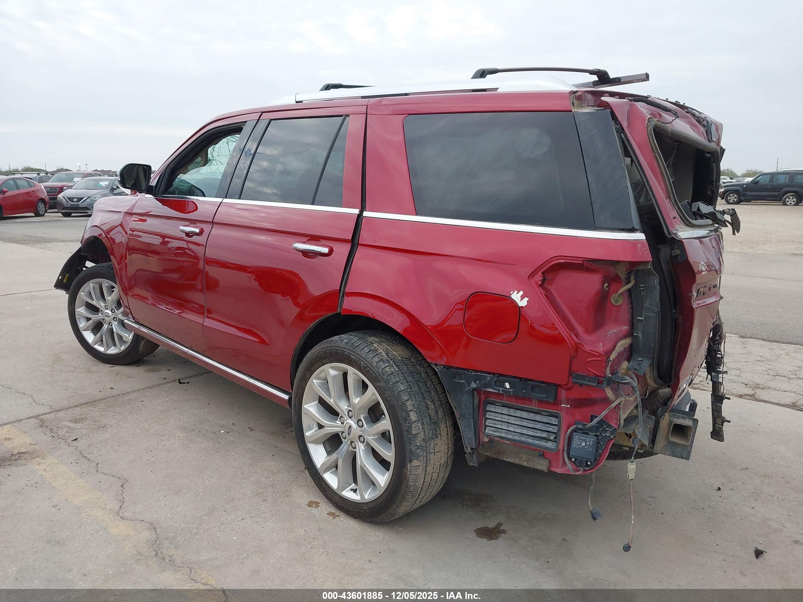FORD EXPEDITION image 3