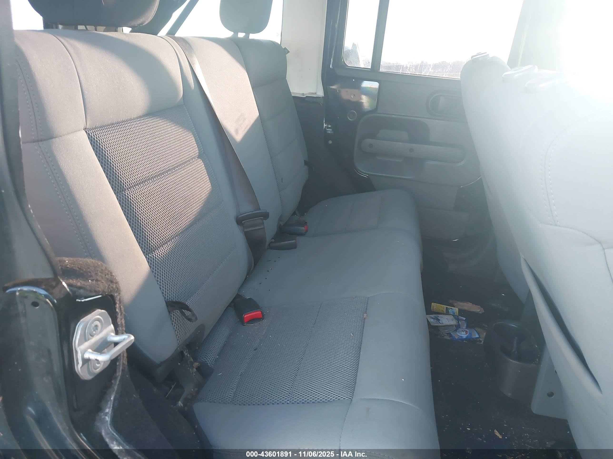 JEEP WRANGLER image 8