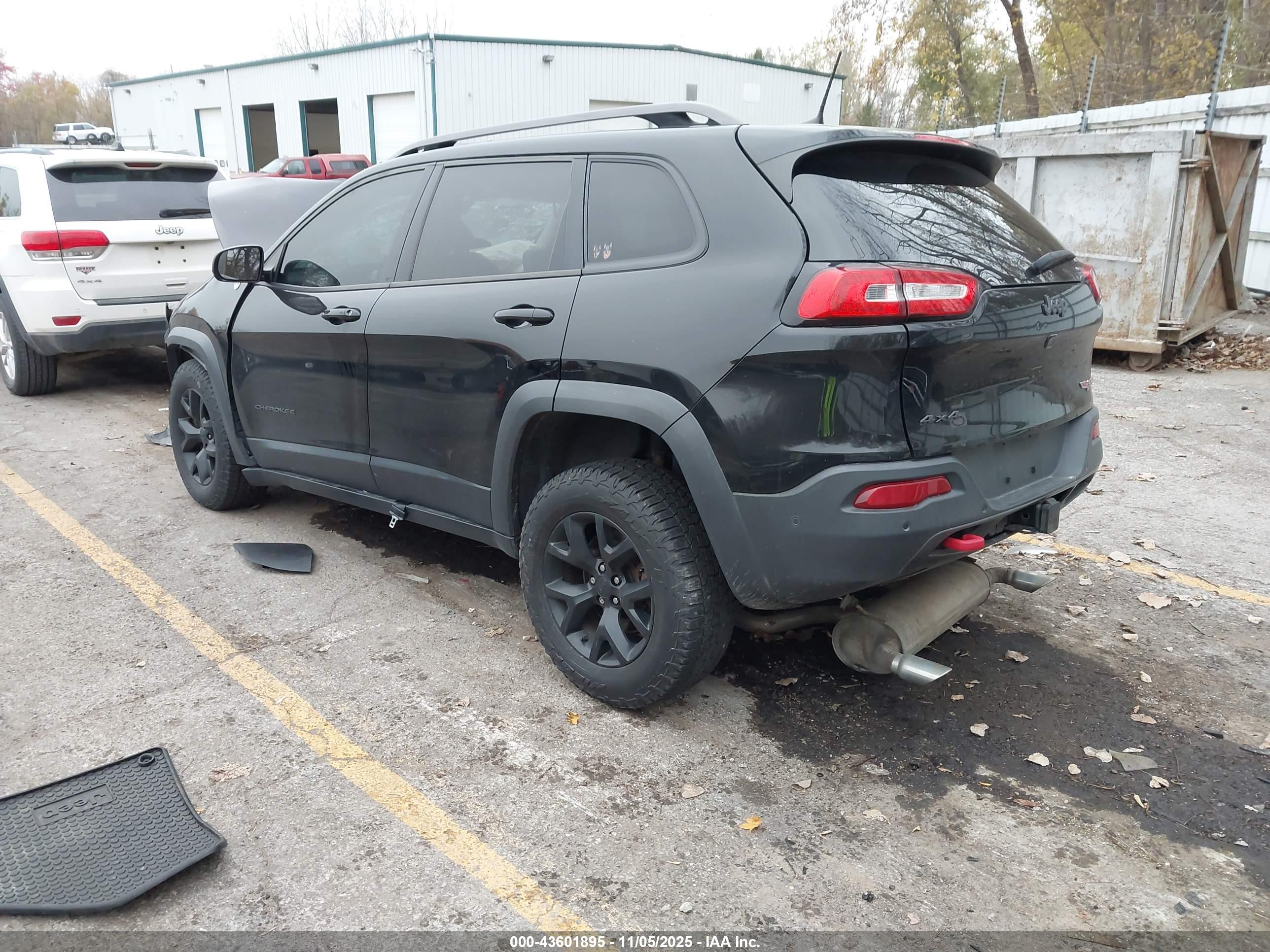 JEEP CHEROKEE image 3