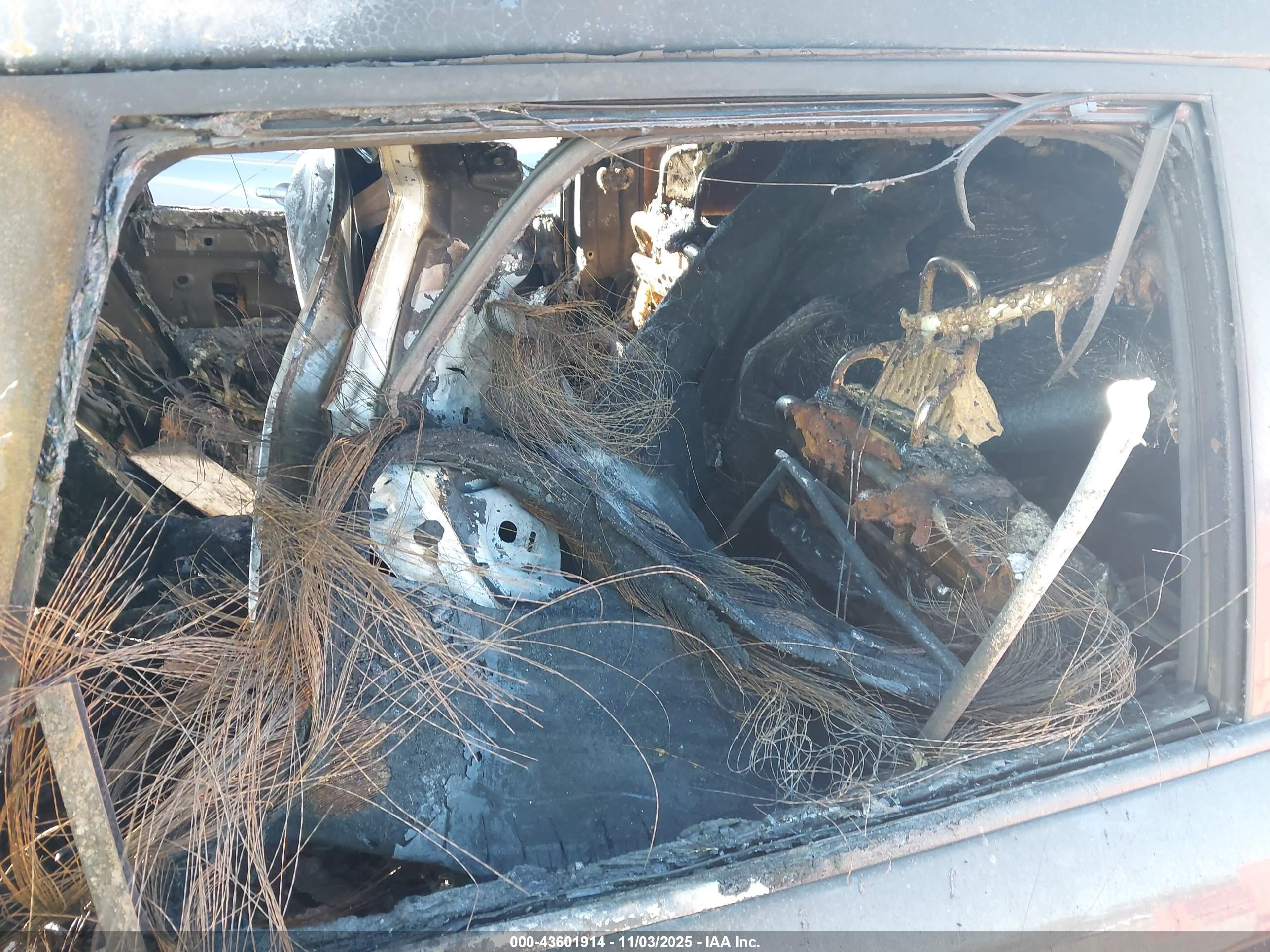 NISSAN PATHFINDER image 8