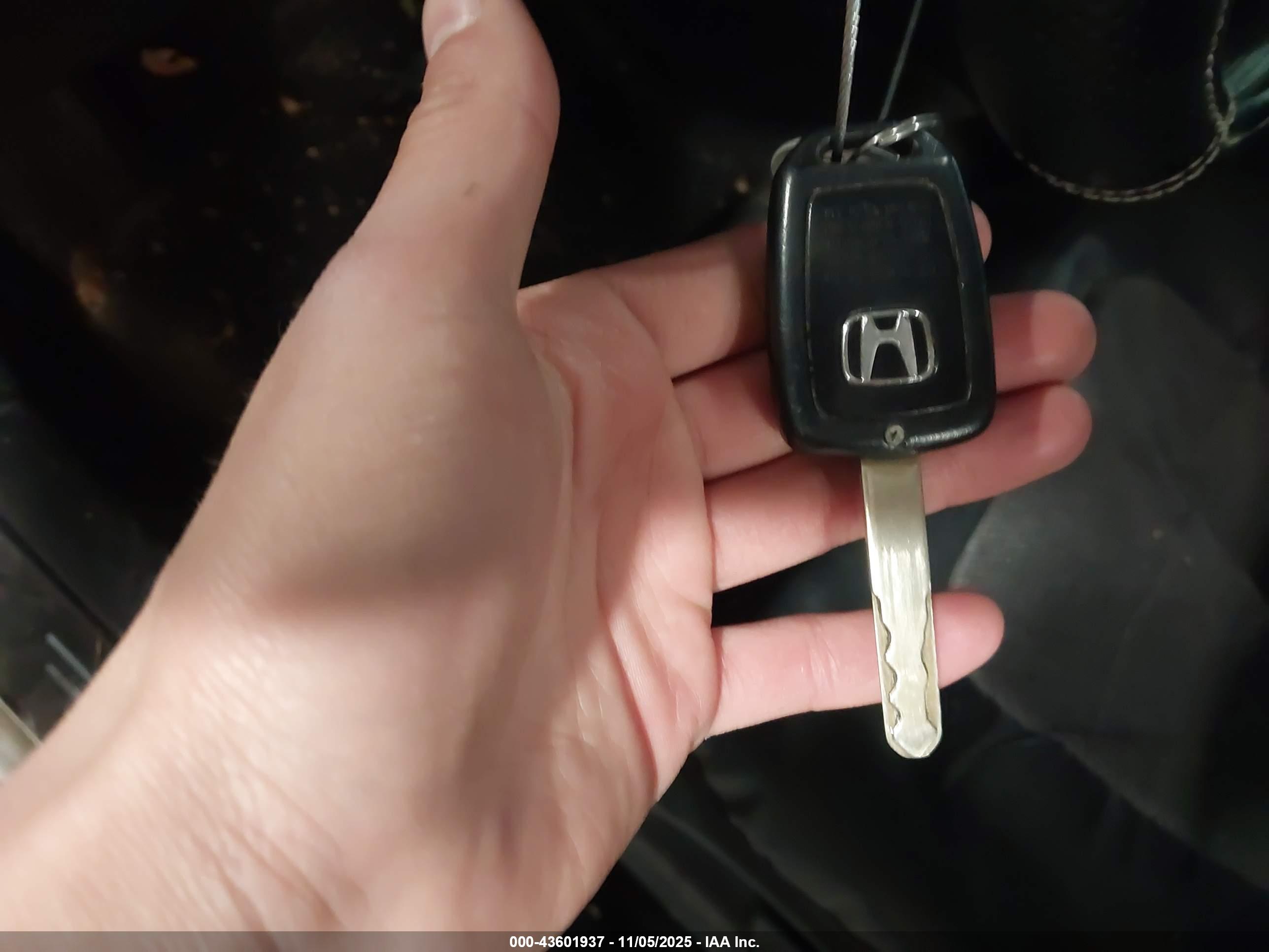 HONDA CIVIC image 11