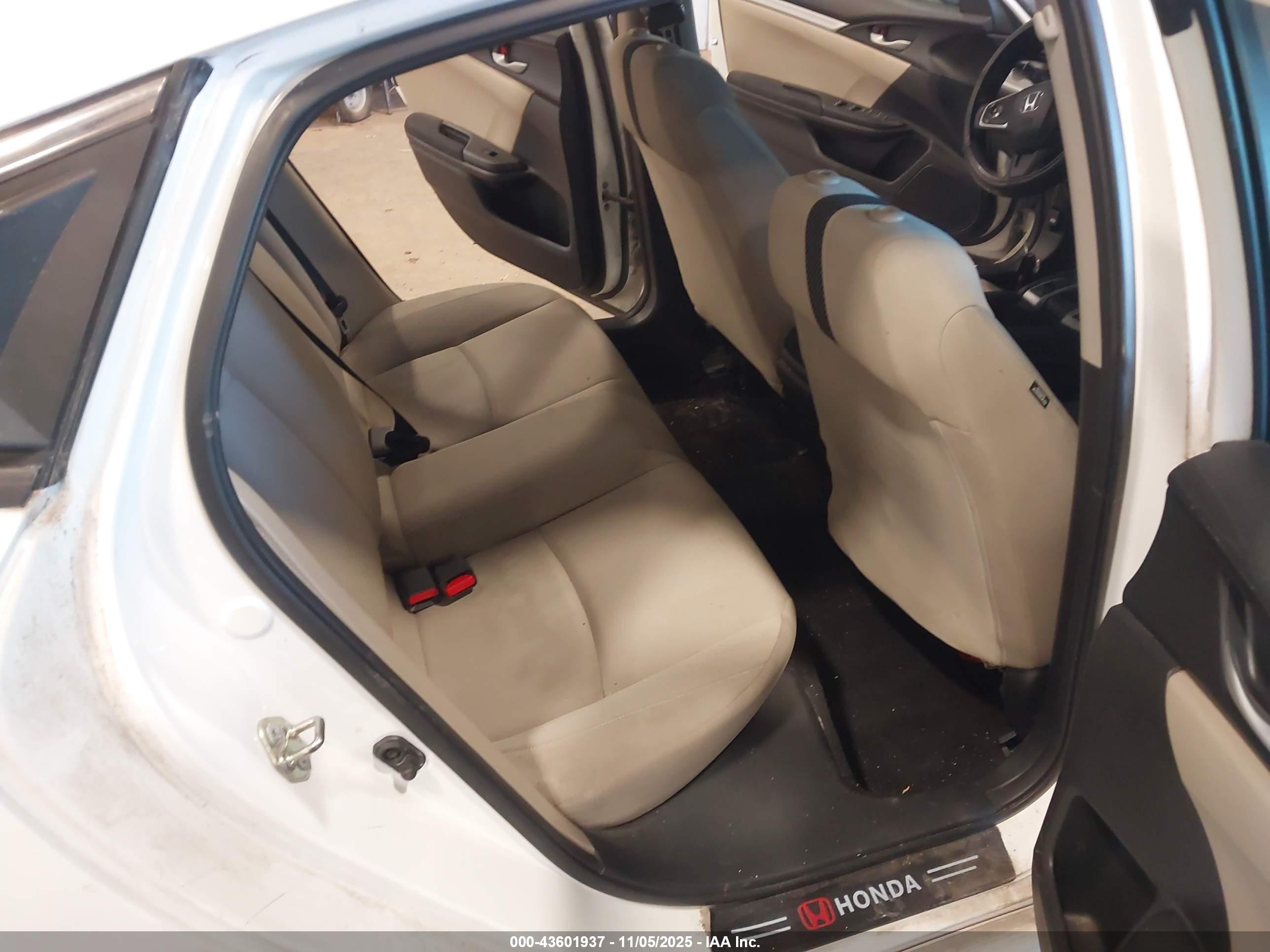 HONDA CIVIC image 8
