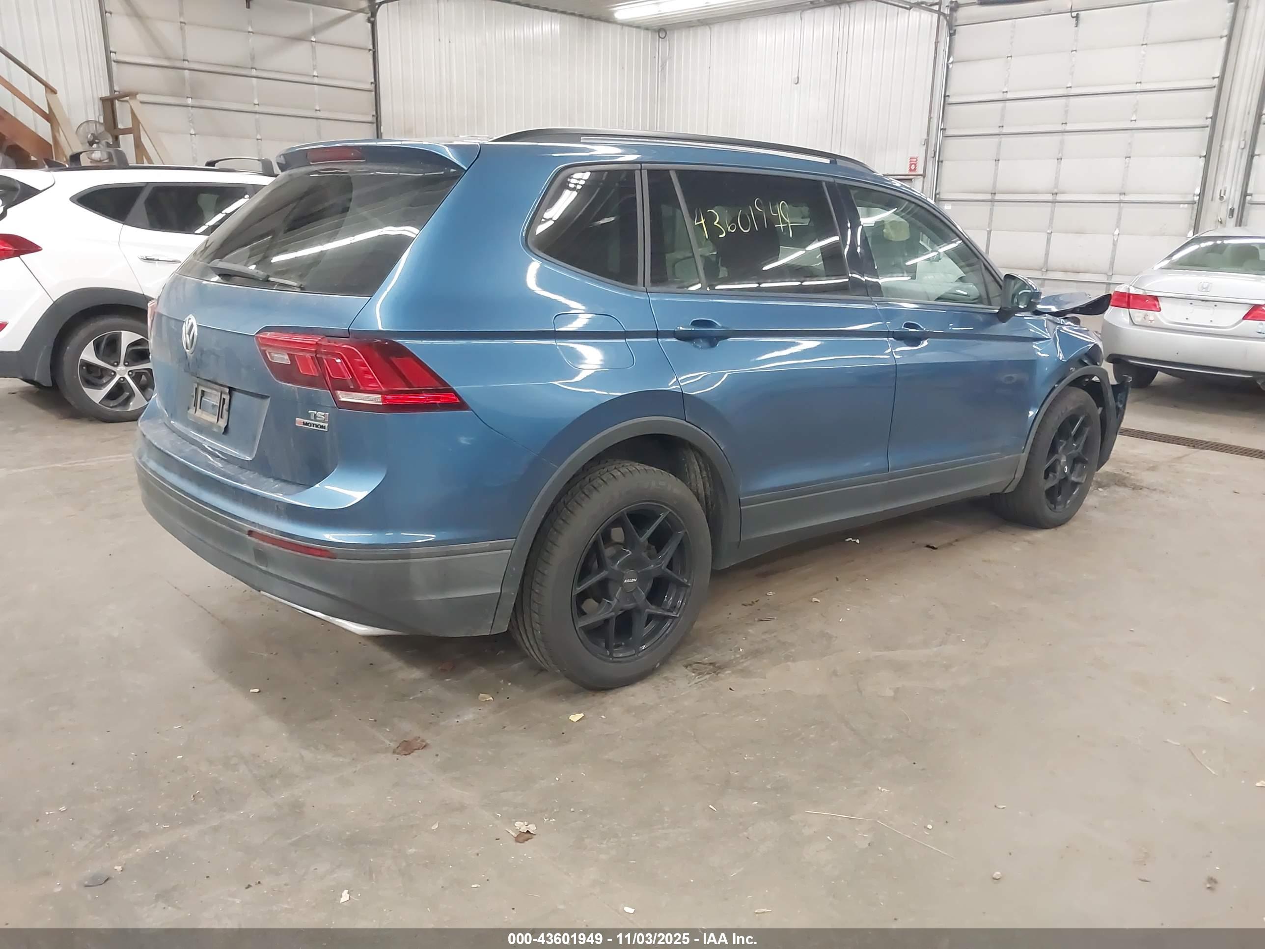 VOLKSWAGEN TIGUAN image 4