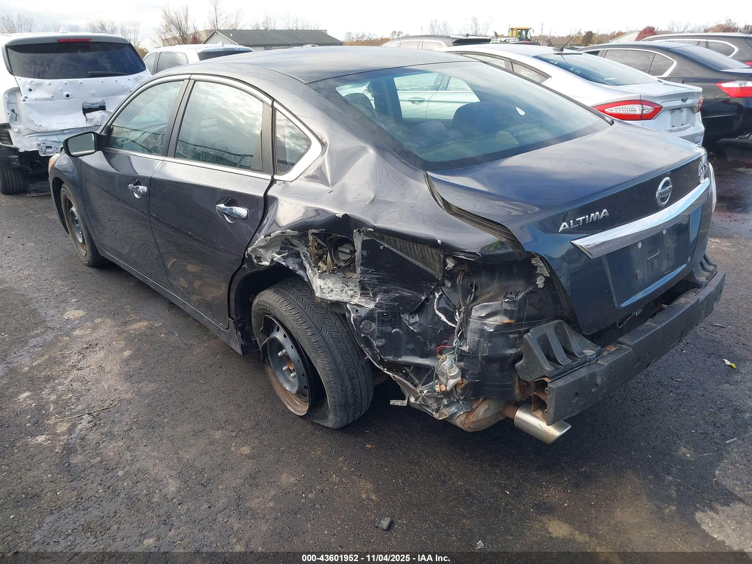NISSAN ALTIMA image 3