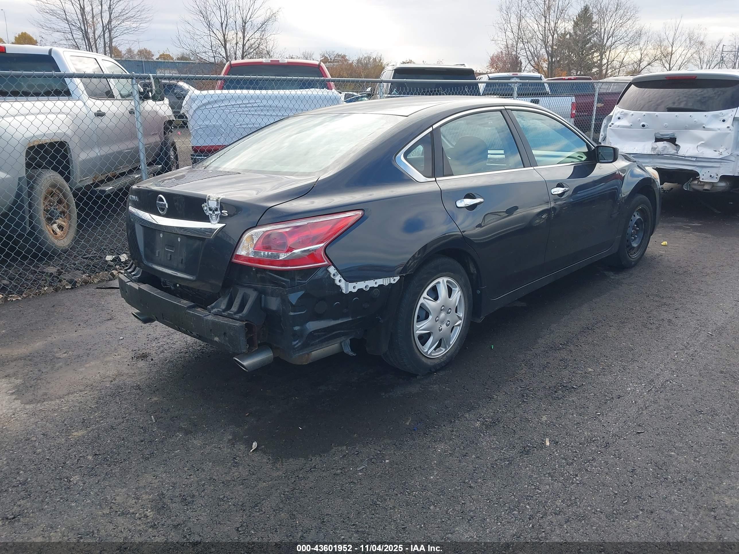 NISSAN ALTIMA image 4