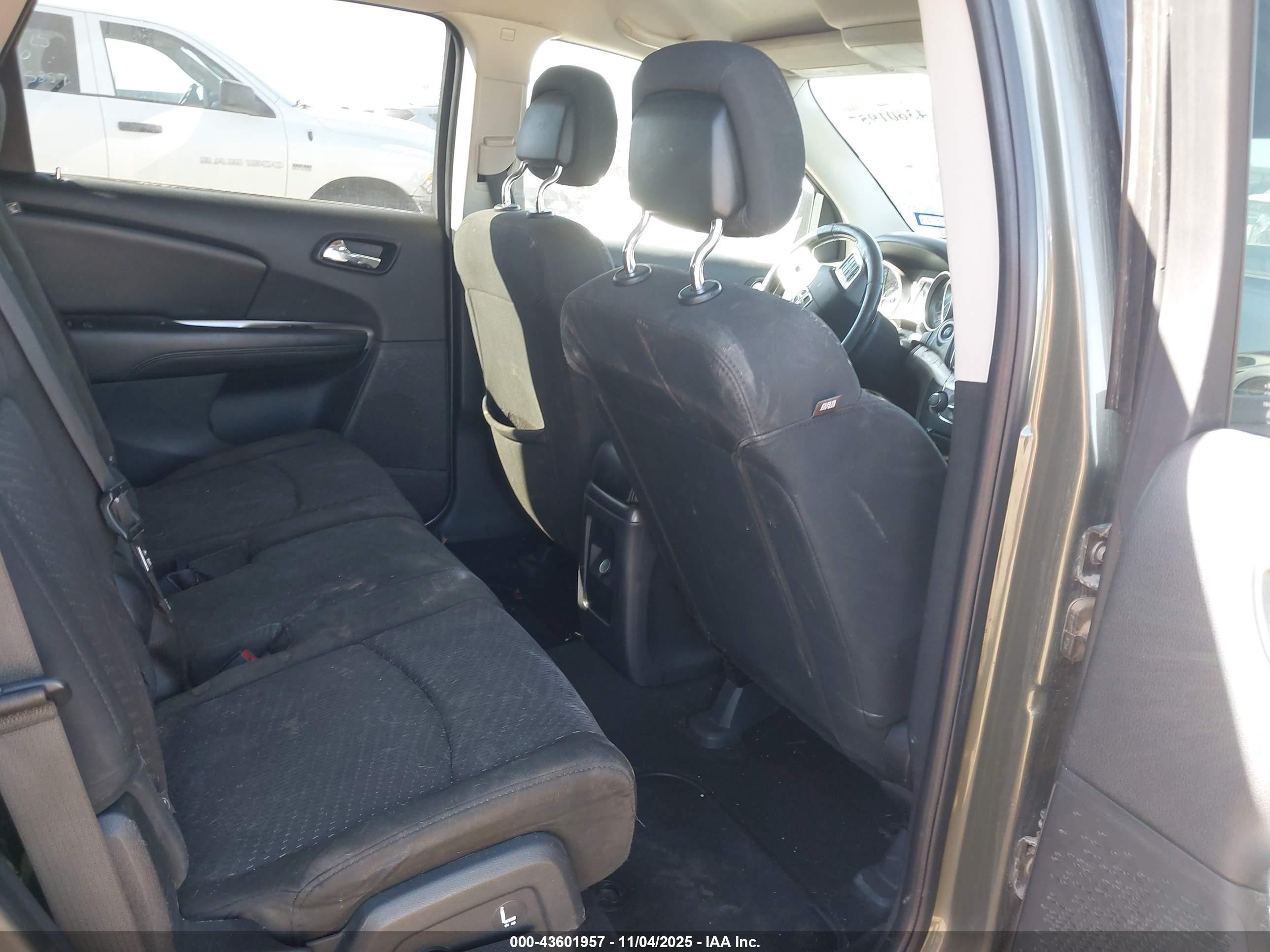 DODGE JOURNEY image 8