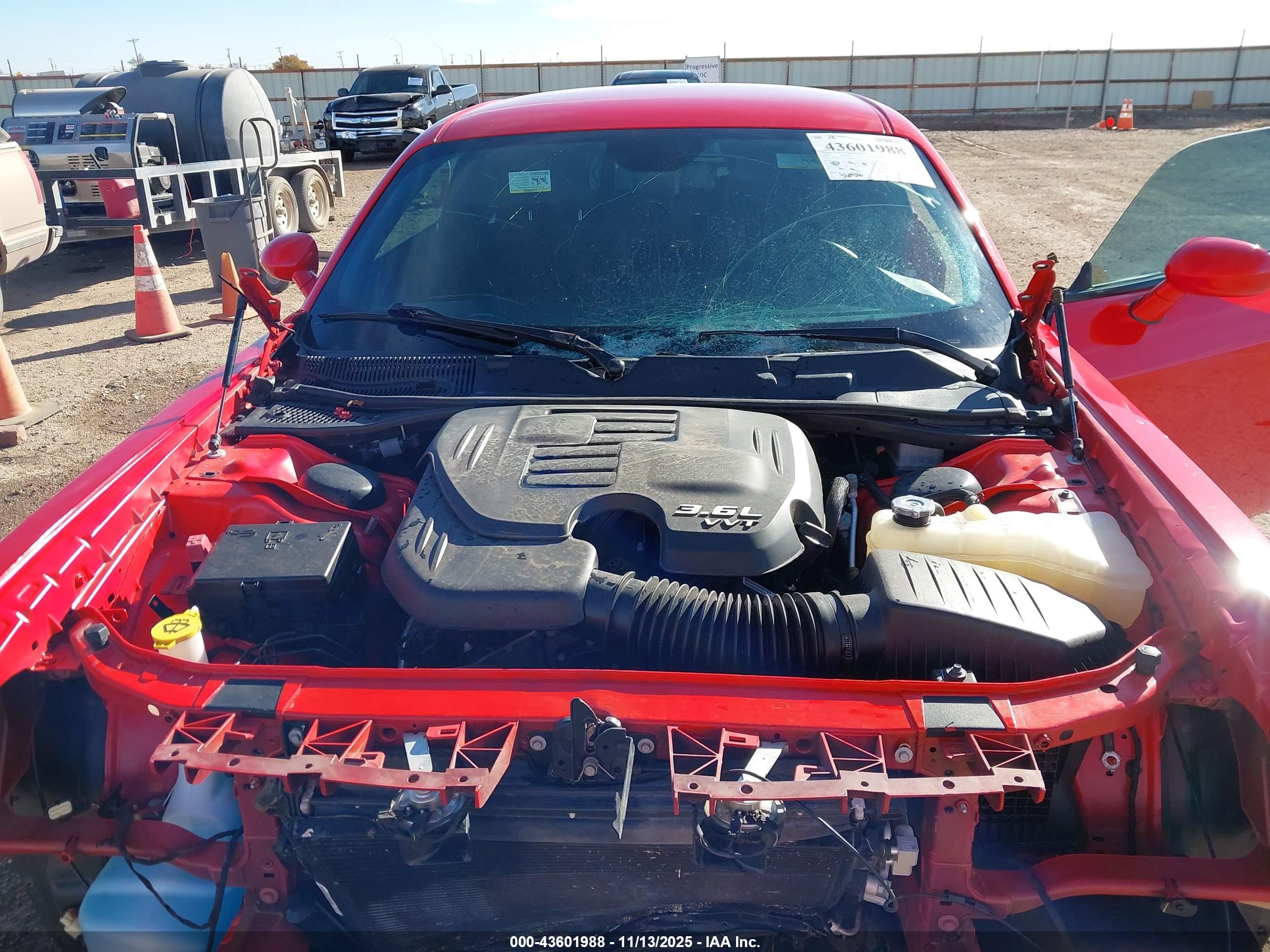 DODGE CHALLENGER image 10