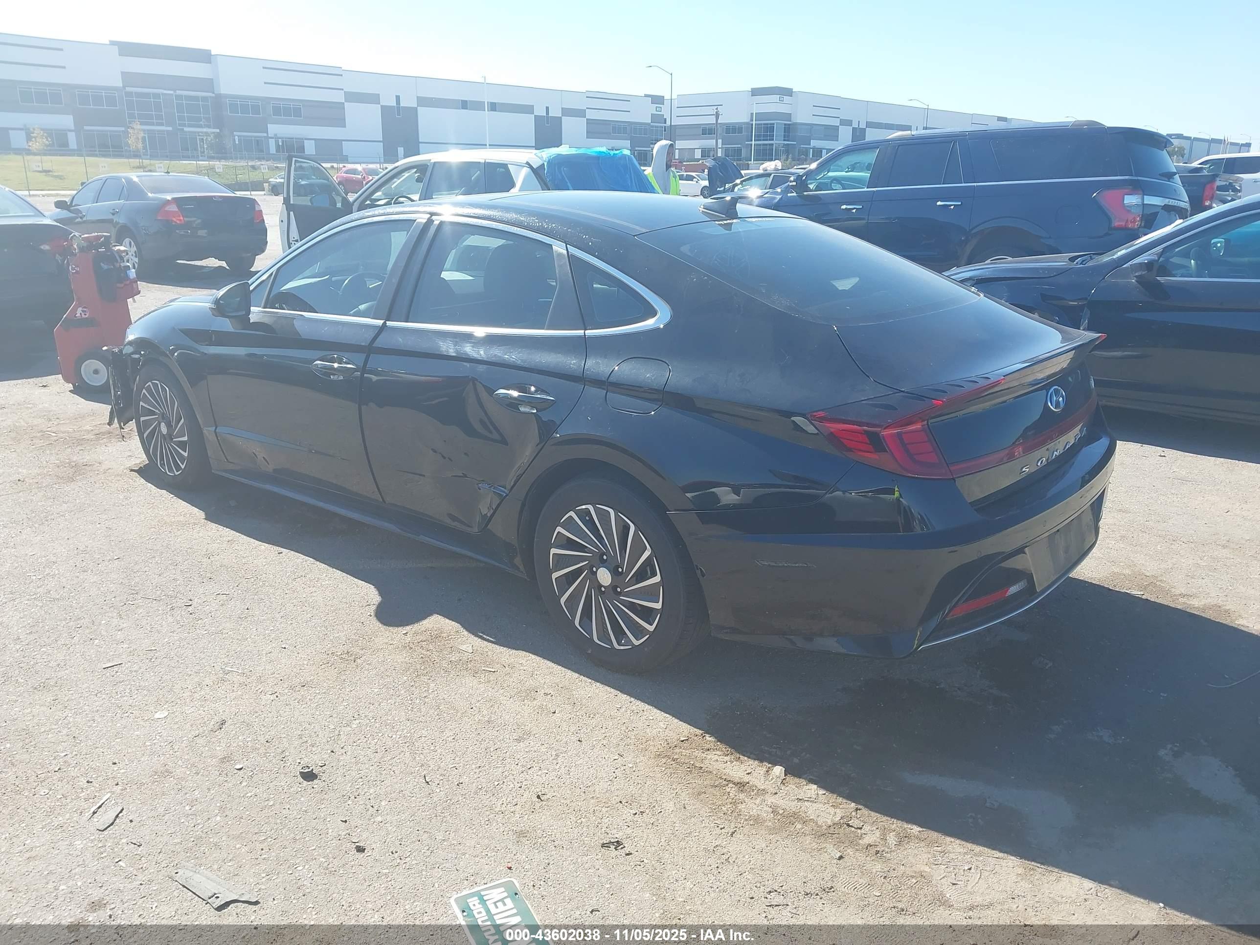 HYUNDAI SONATA image 3
