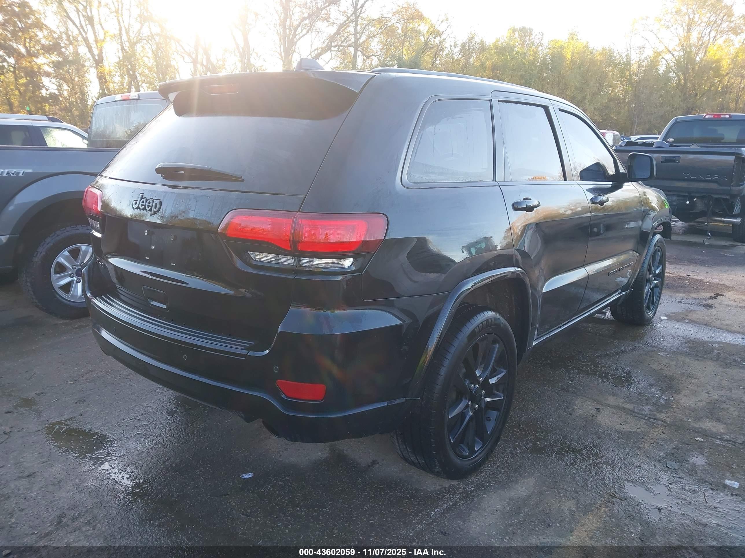 JEEP GRAND image 4