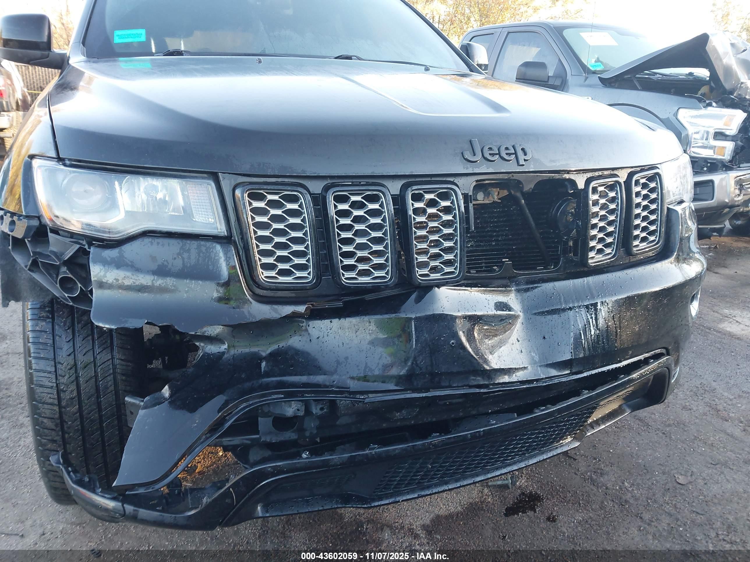 JEEP GRAND image 6