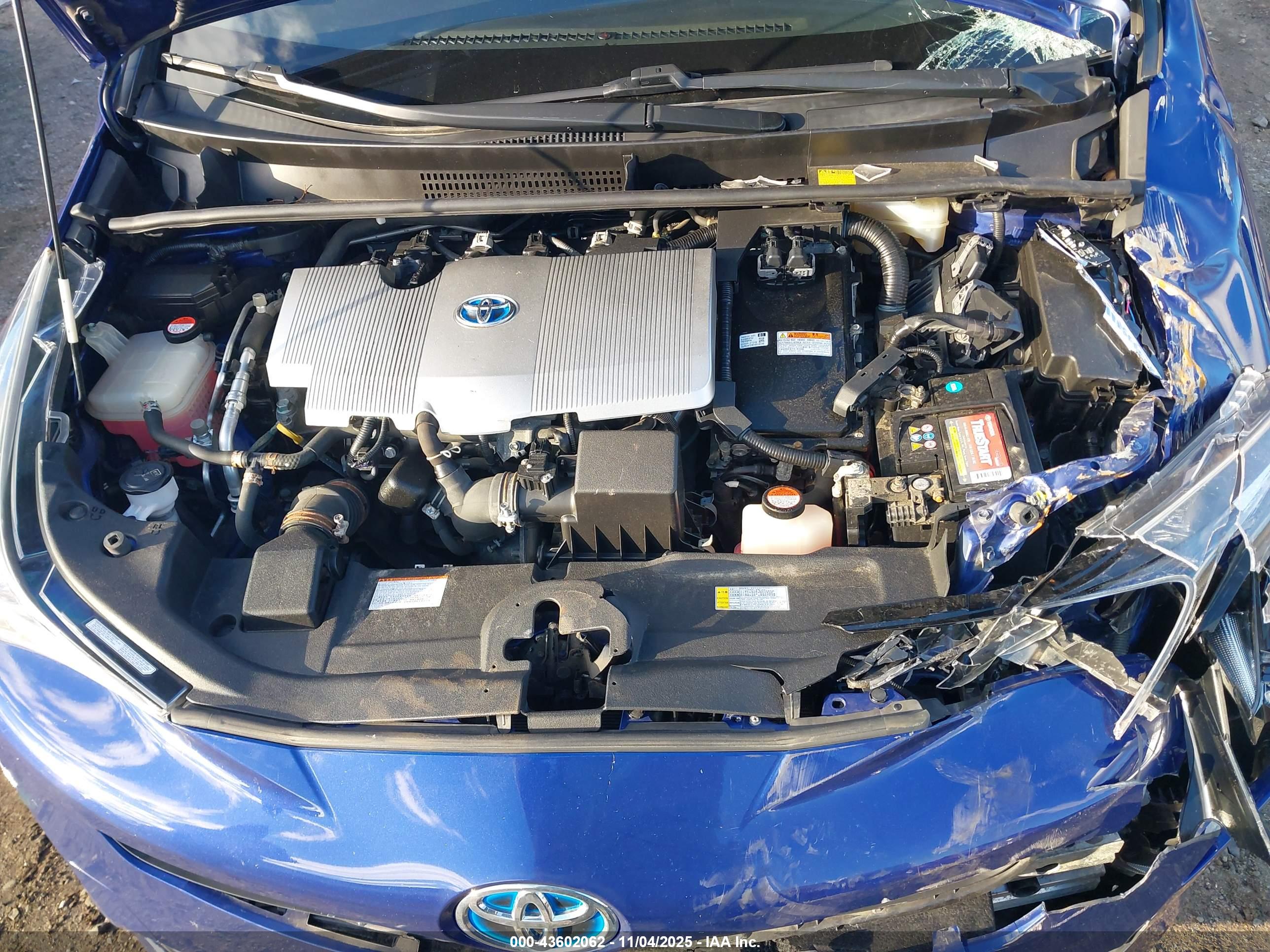 TOYOTA PRIUS image 10