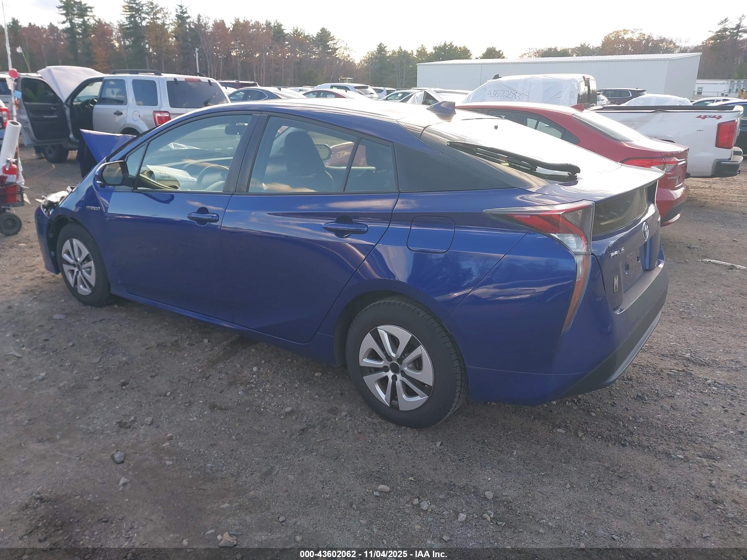 TOYOTA PRIUS image 3