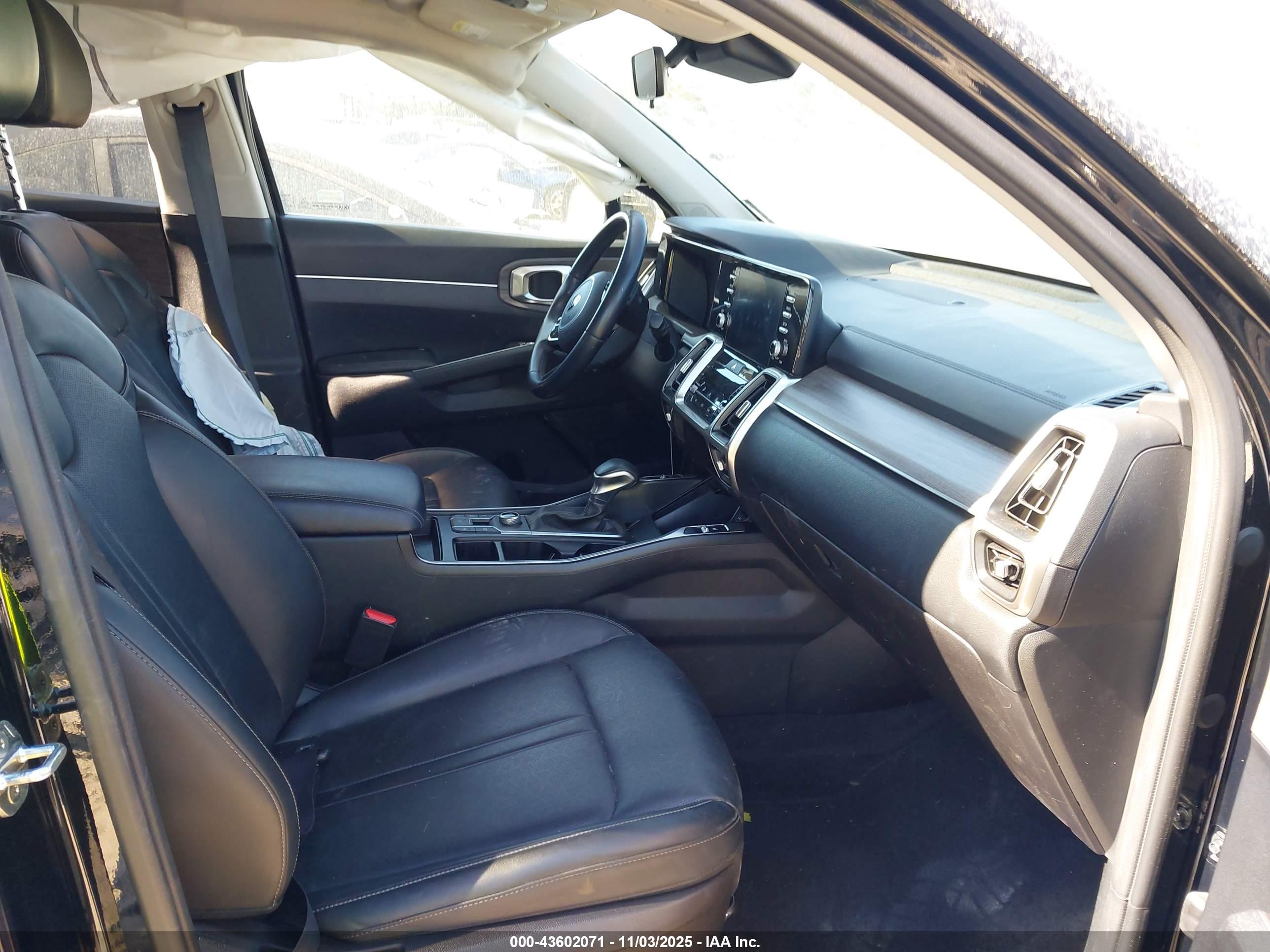 KIA SORENTO image 5