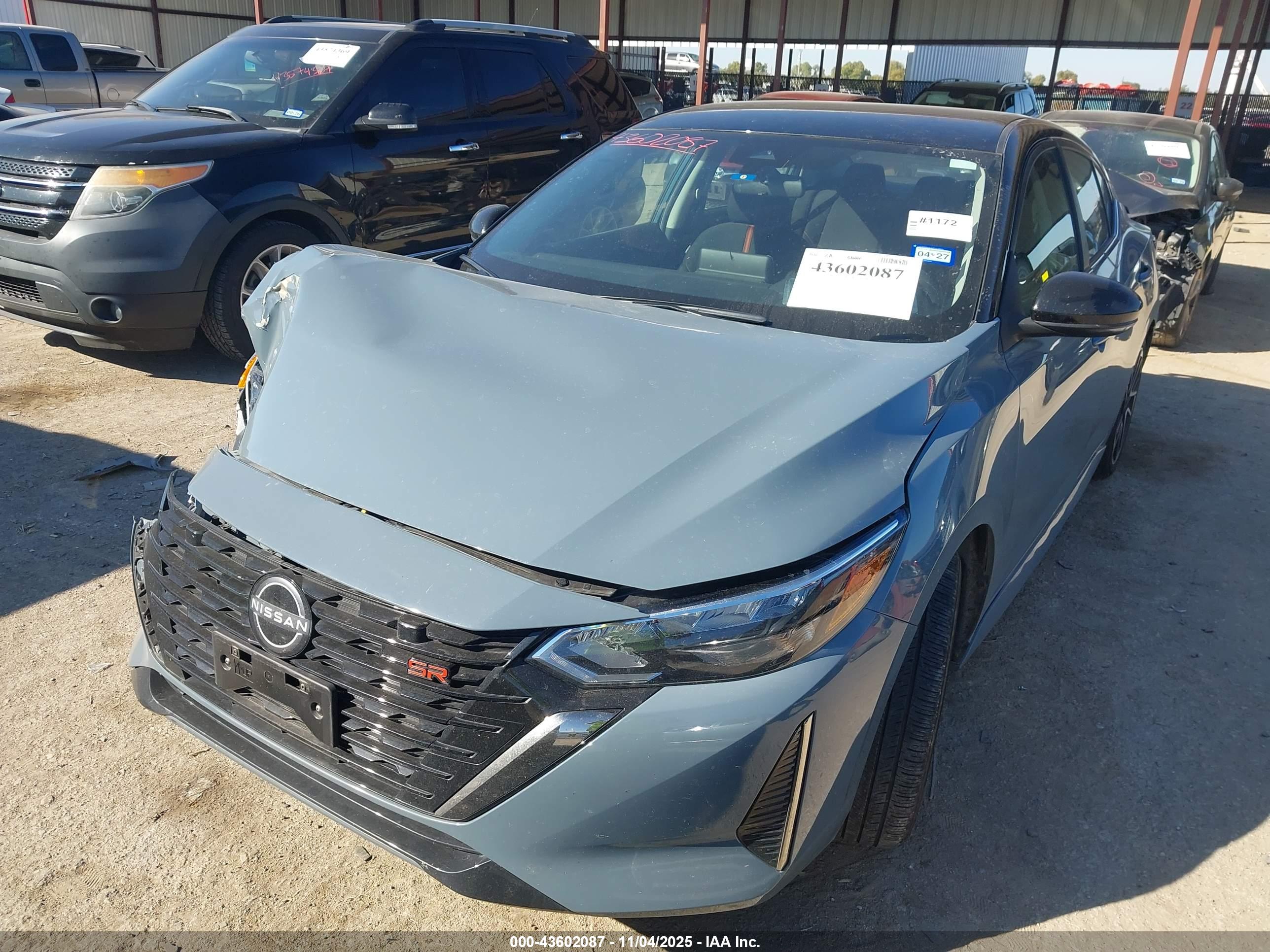 NISSAN SENTRA image 2