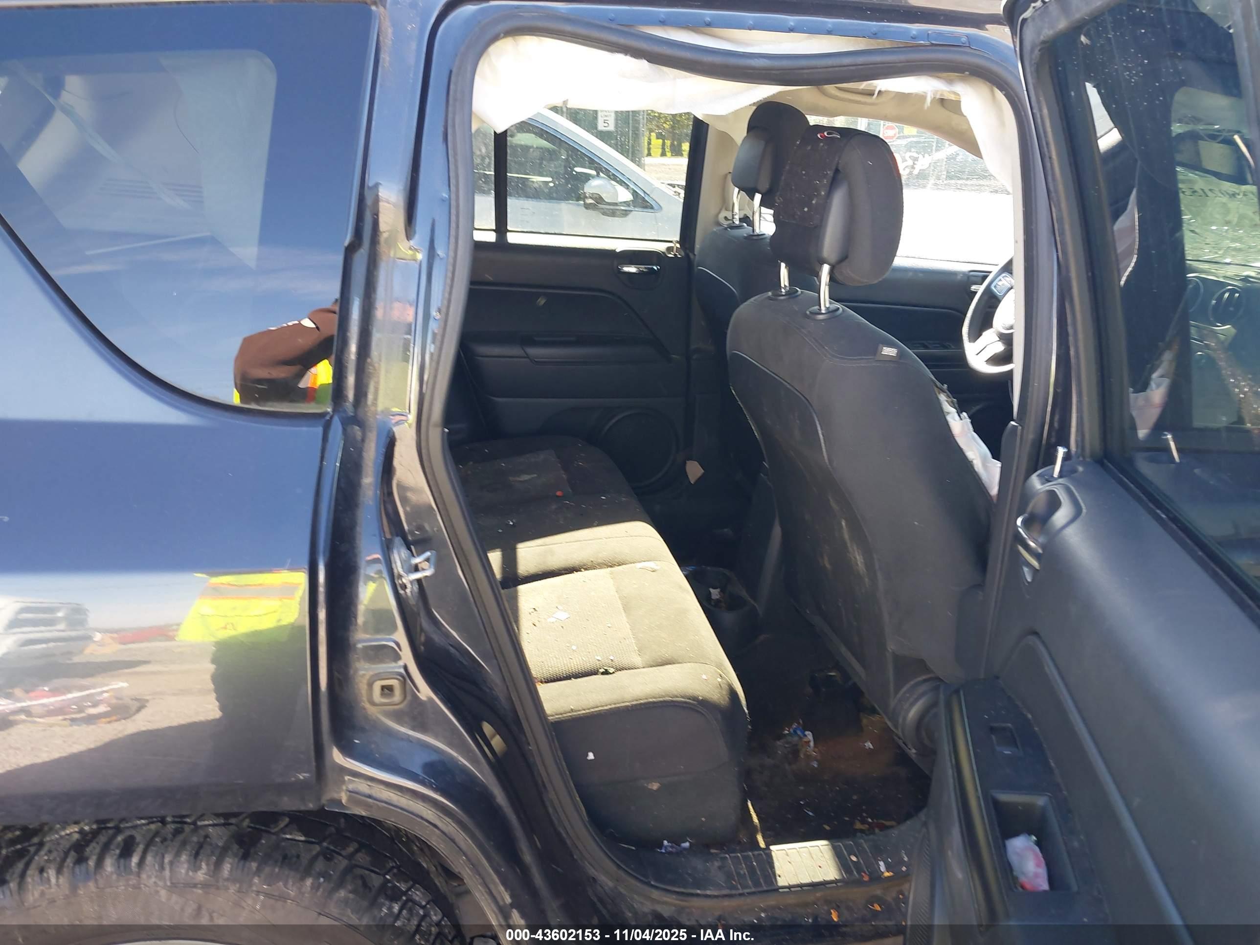 JEEP COMPASS image 8