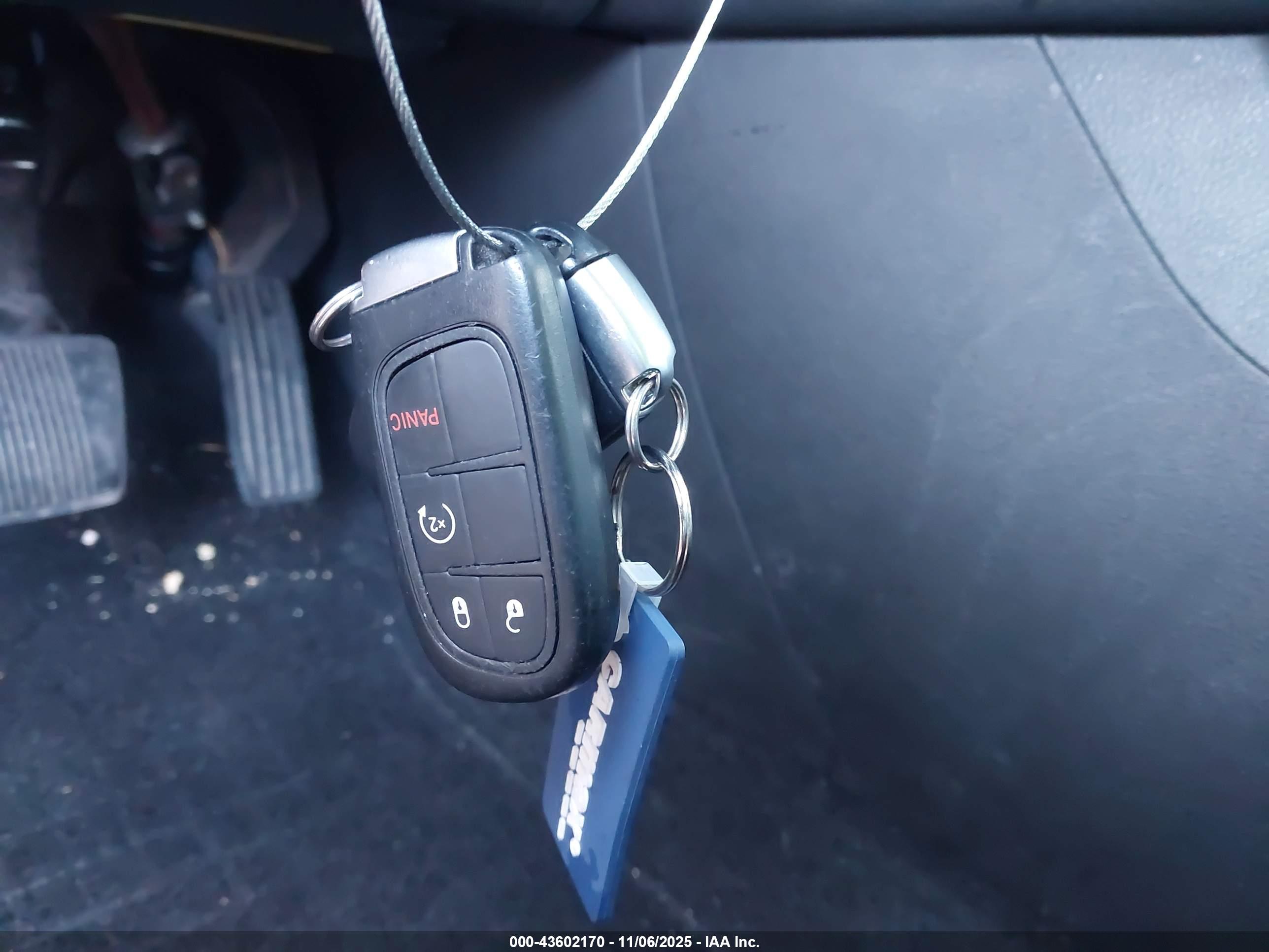 JEEP CHEROKEE image 11