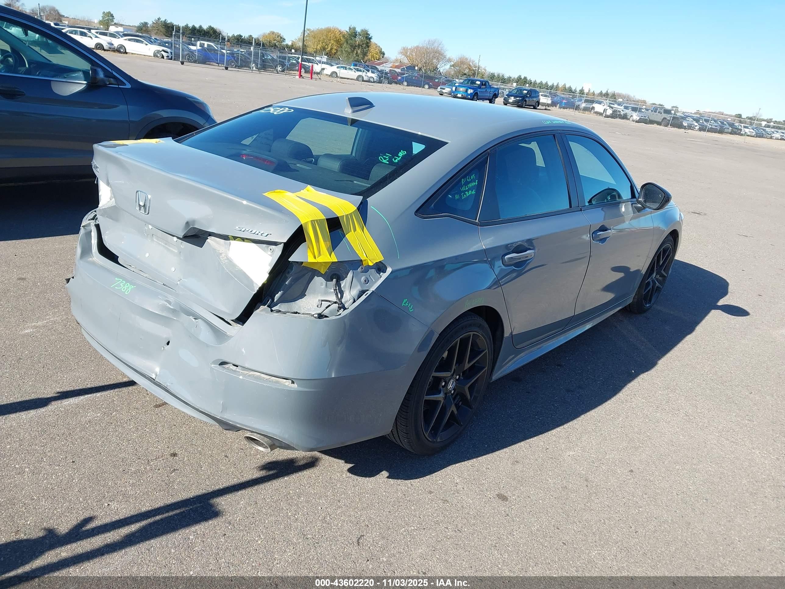 HONDA CIVIC image 4