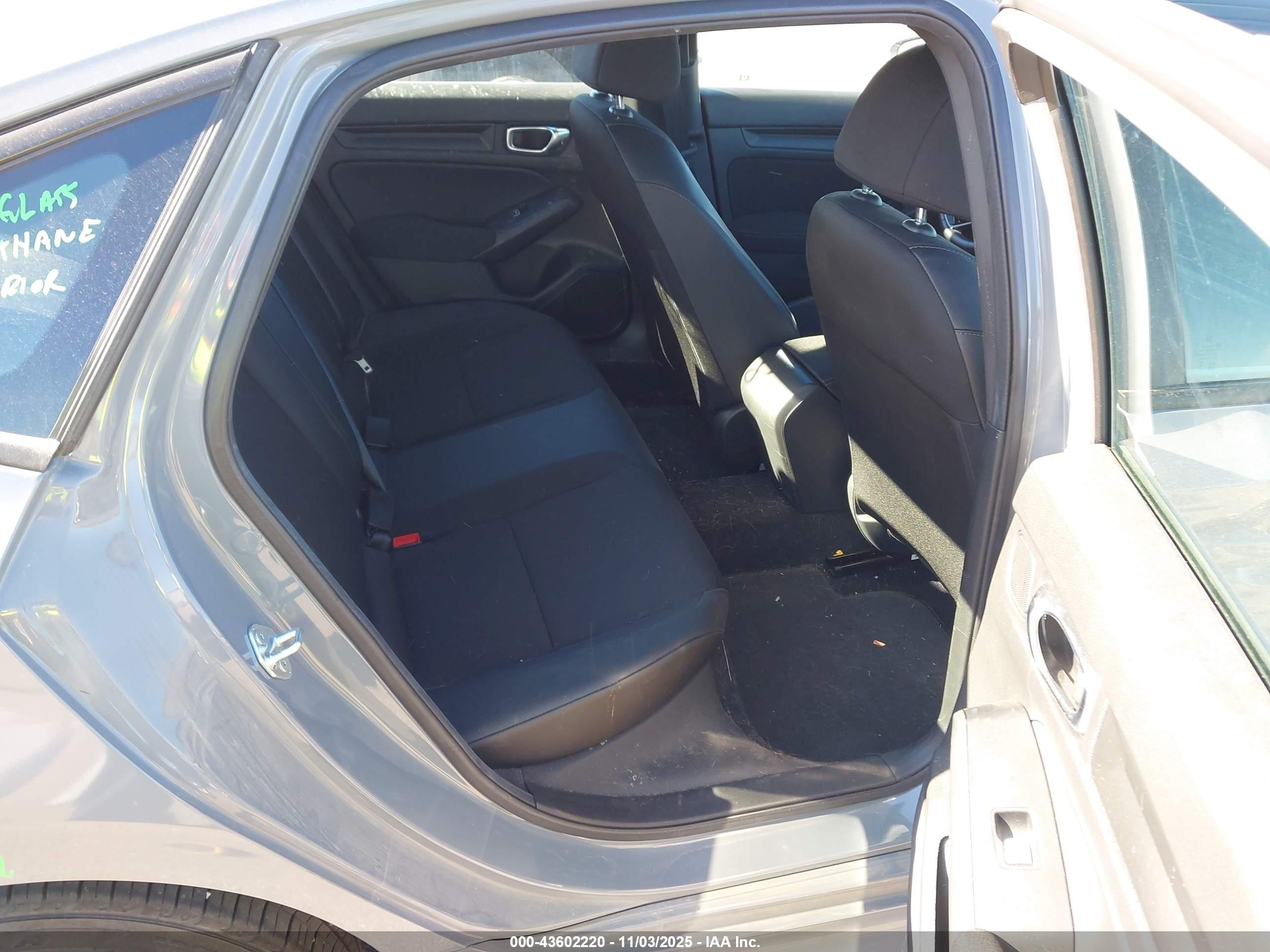 HONDA CIVIC image 8