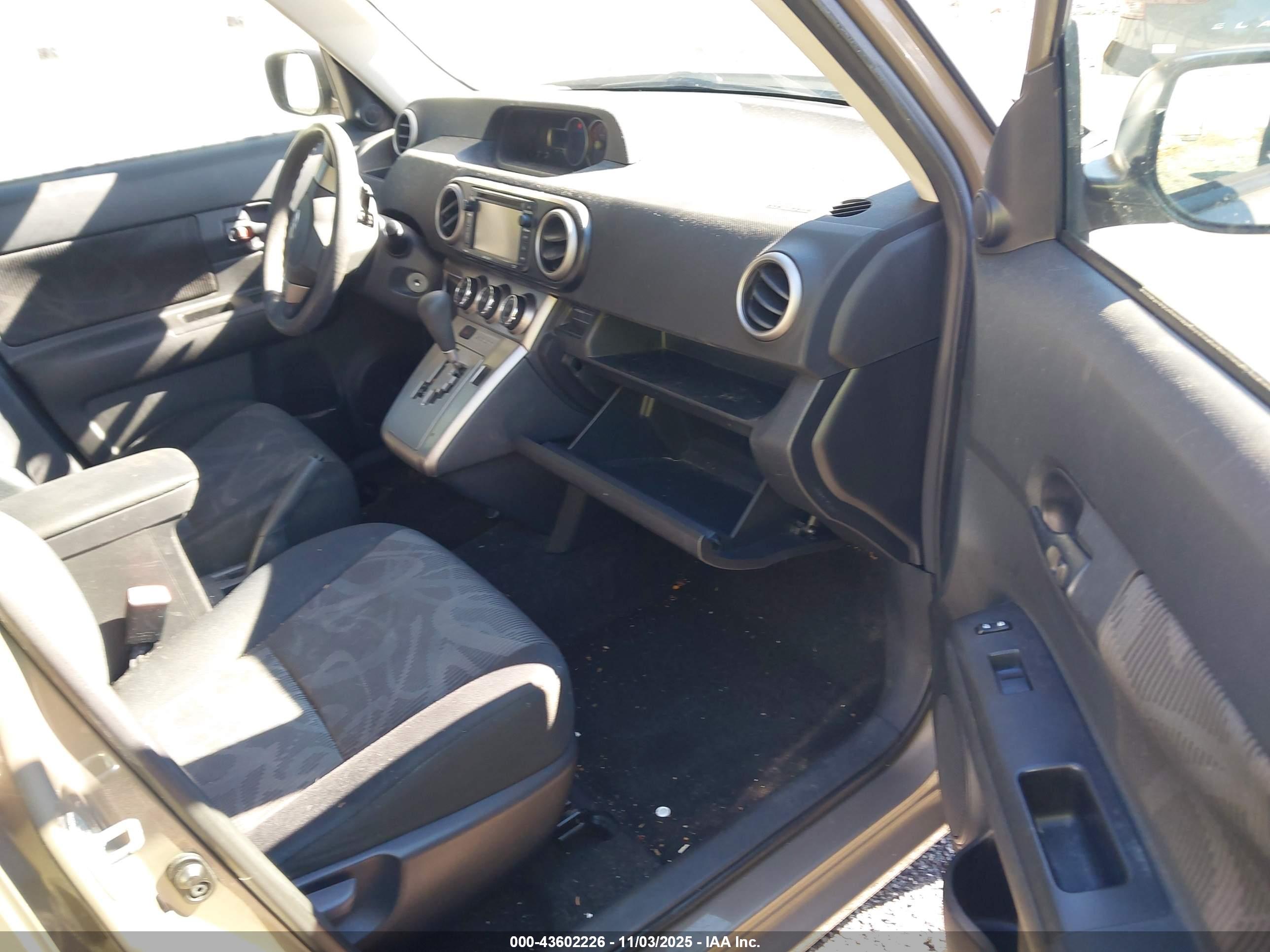 SCION XB image 5