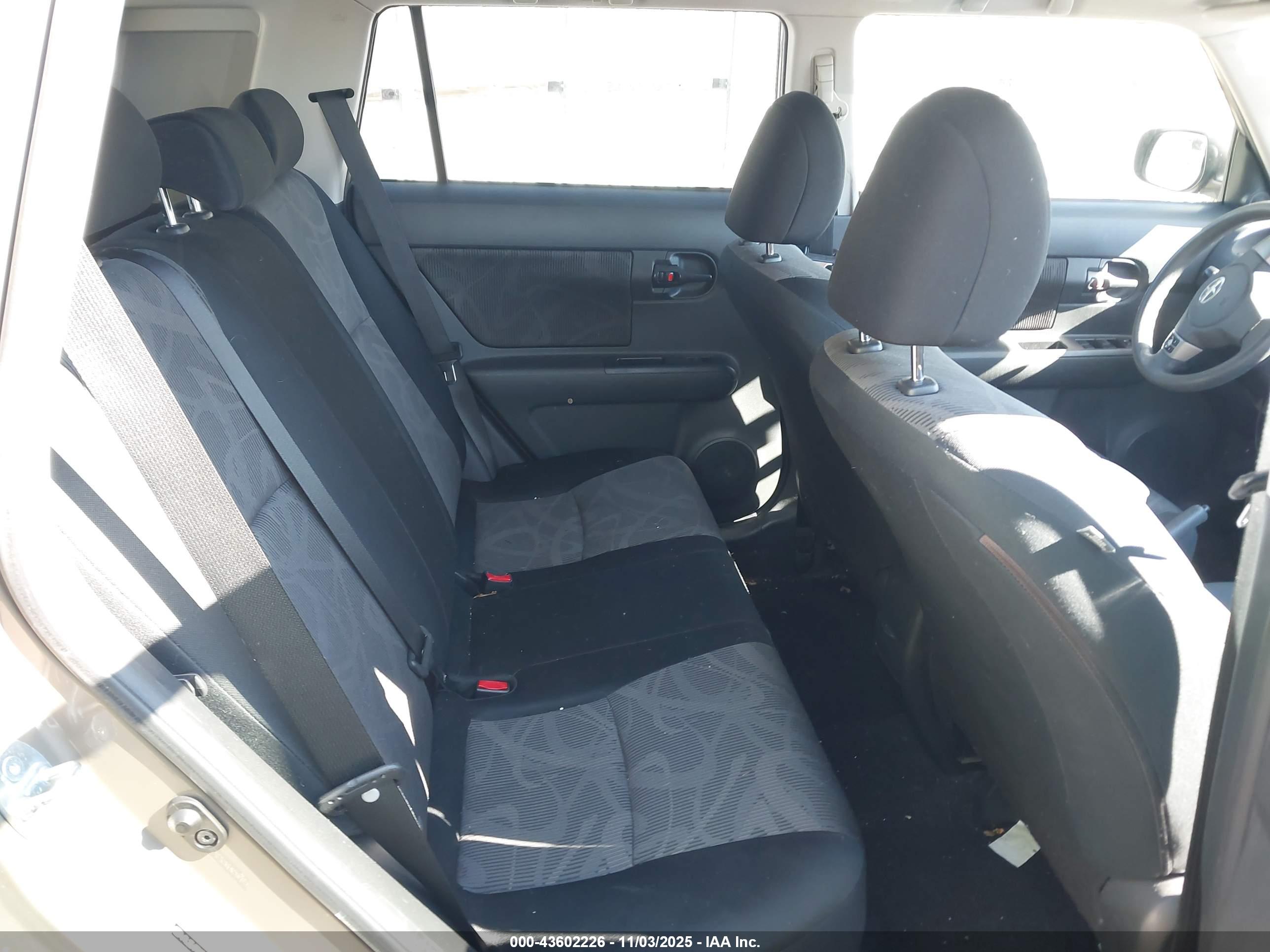 SCION XB image 8