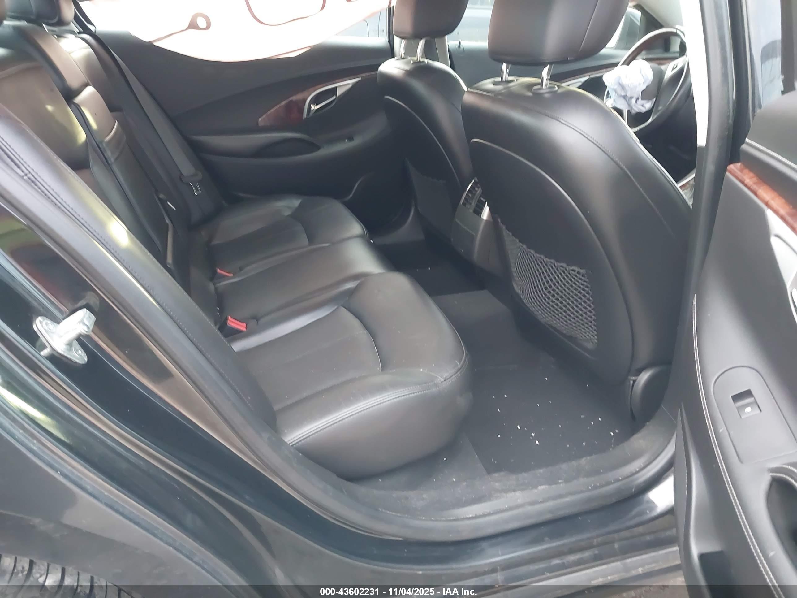 BUICK LACROSSE image 8