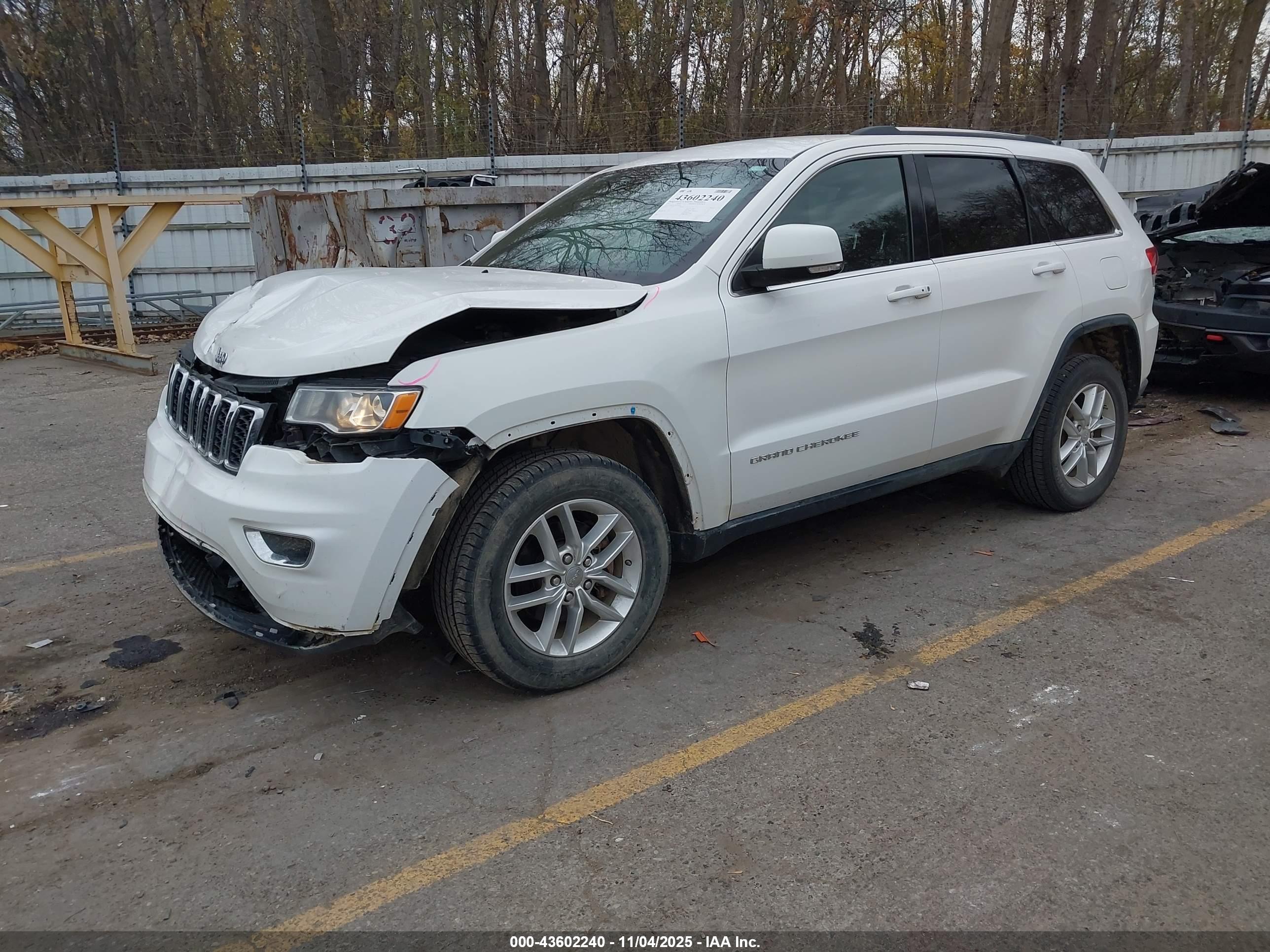 JEEP GRAND image 2