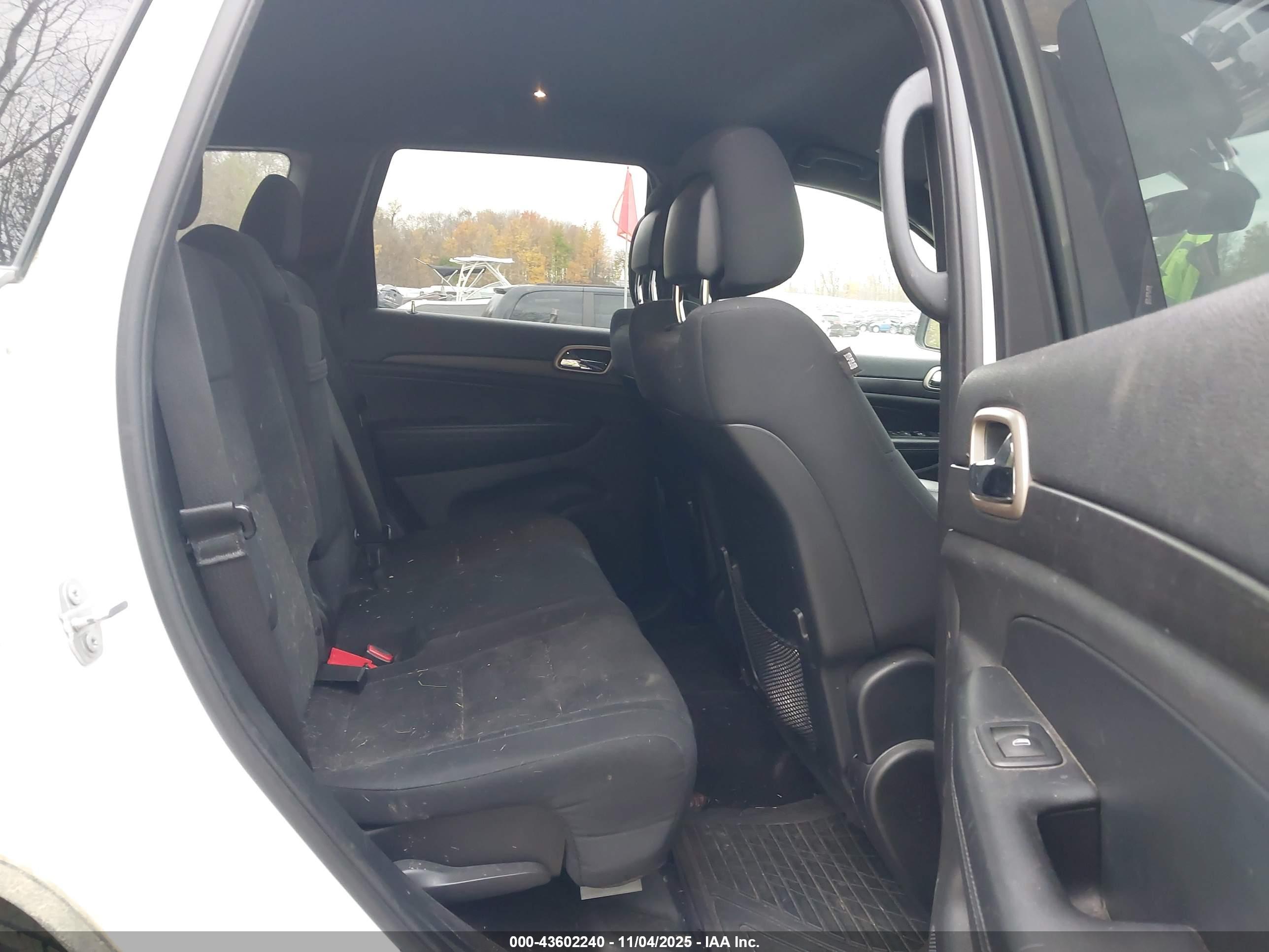 JEEP GRAND image 8