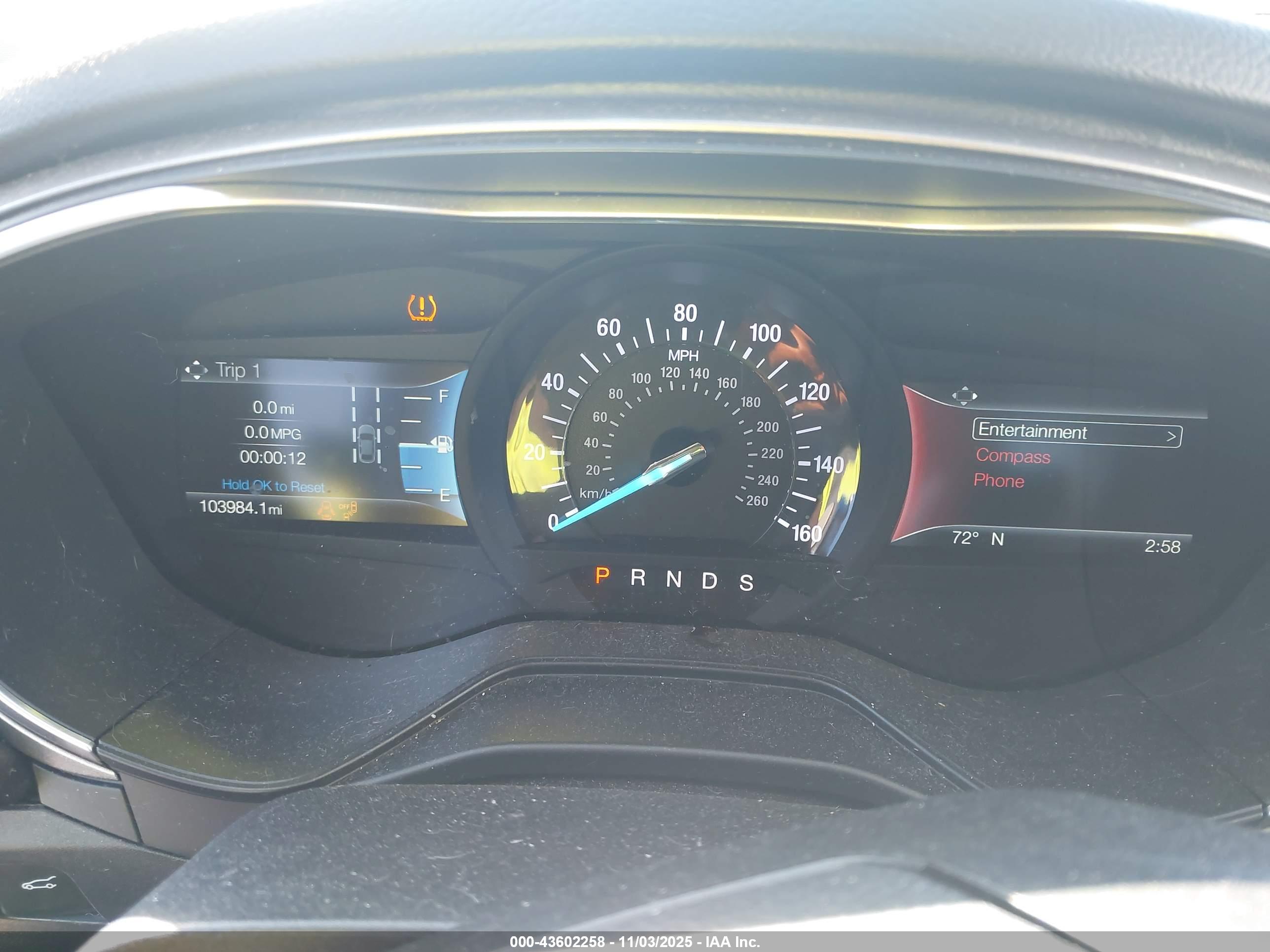 FORD FUSION image 7