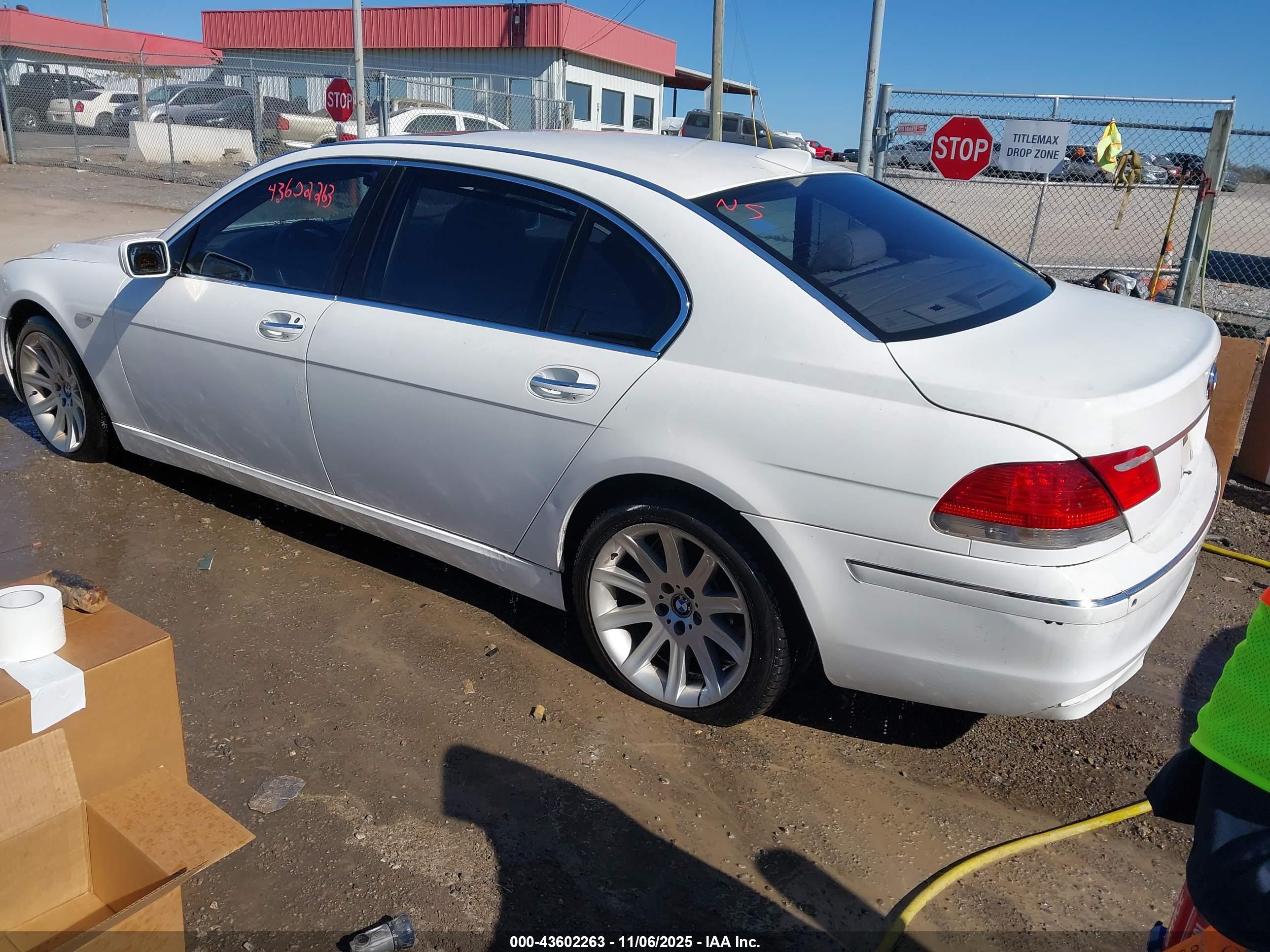 BMW 750LI image 3