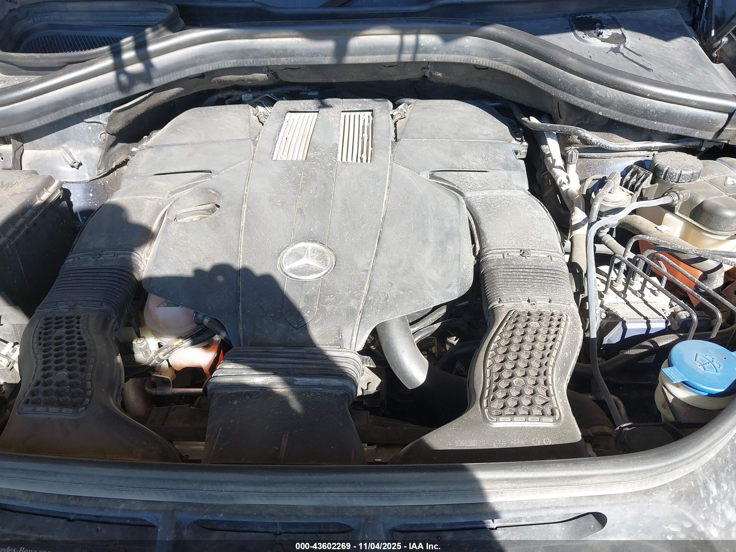 MERCEDES-BENZ GLS image 10