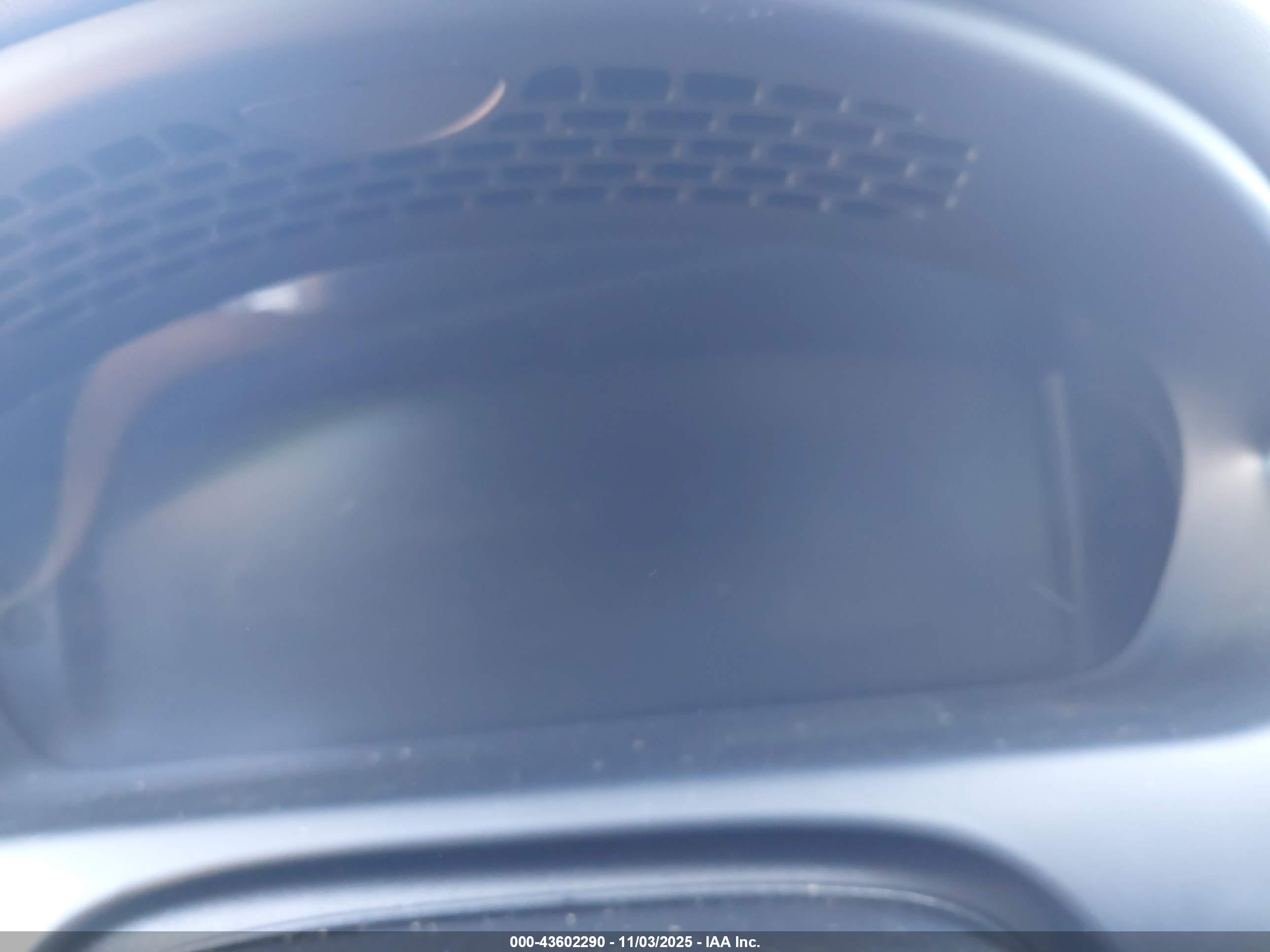 JAGUAR XJ image 7