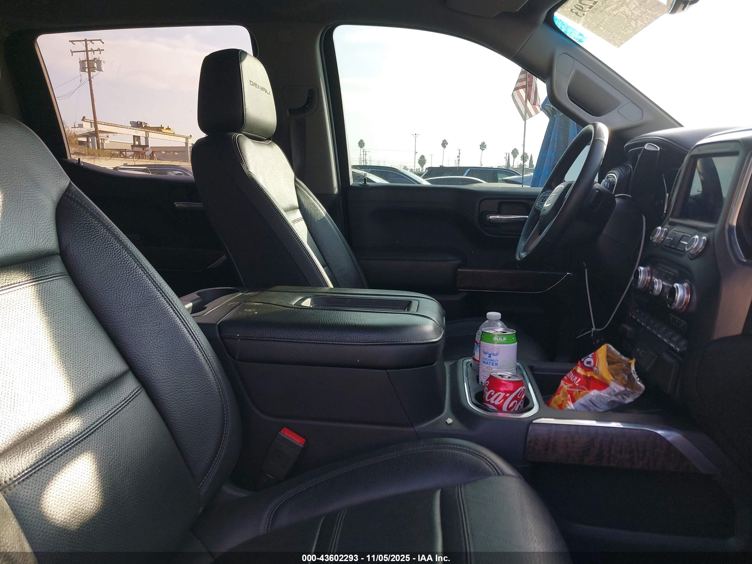 GMC SIERRA image 5