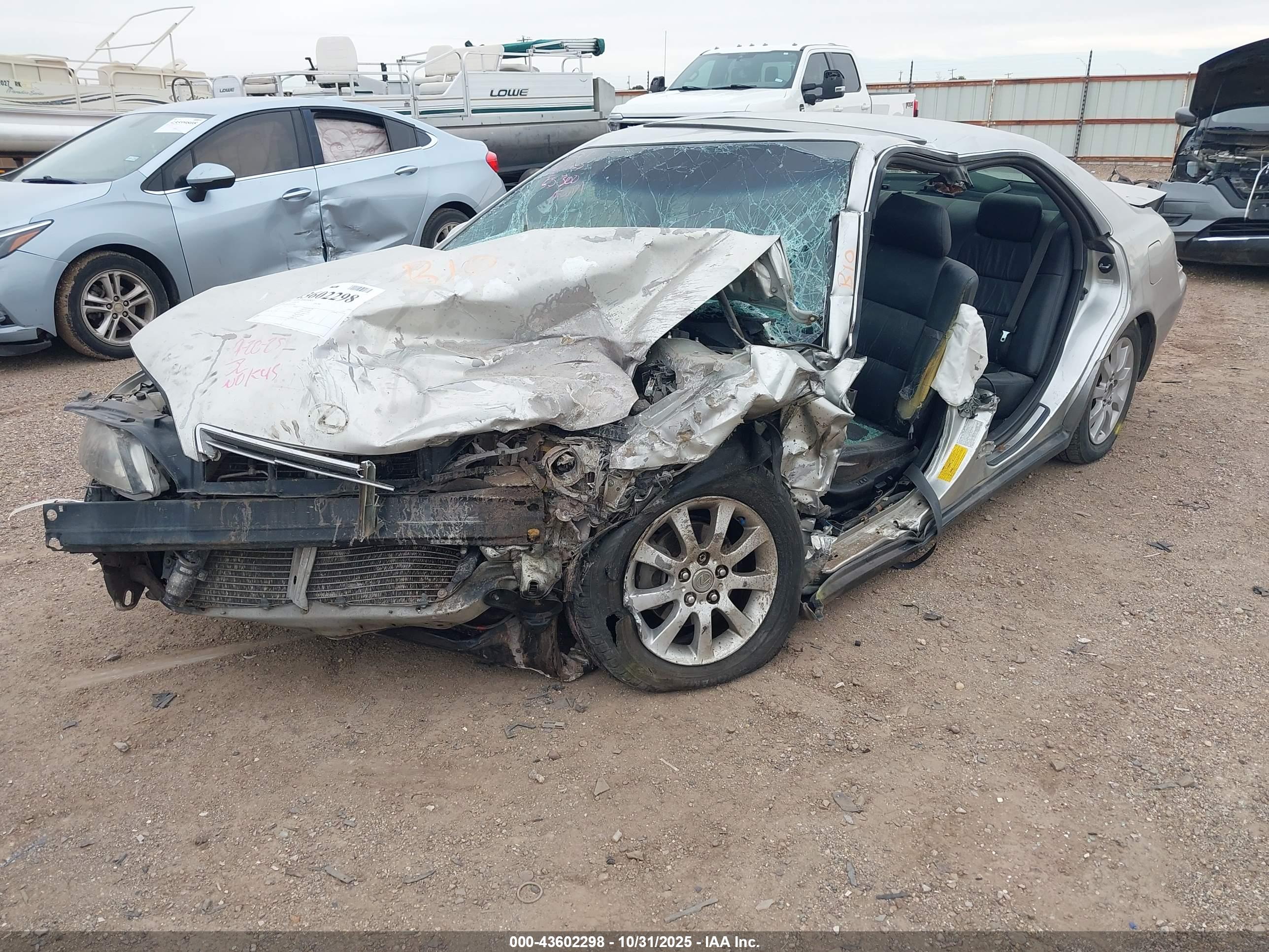 LEXUS ES image 2