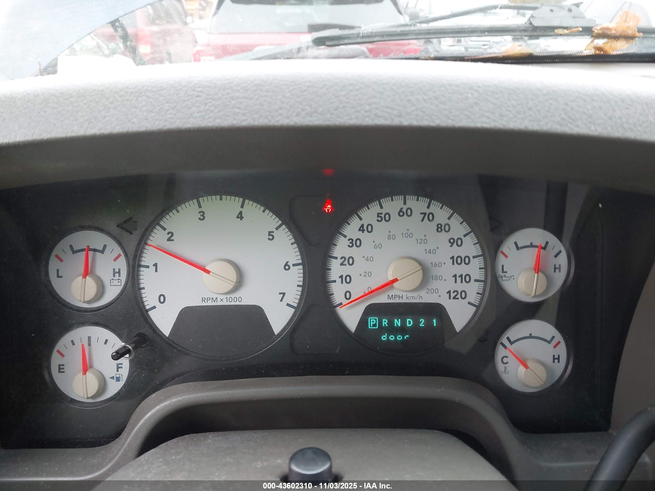 DODGE RAM image 7