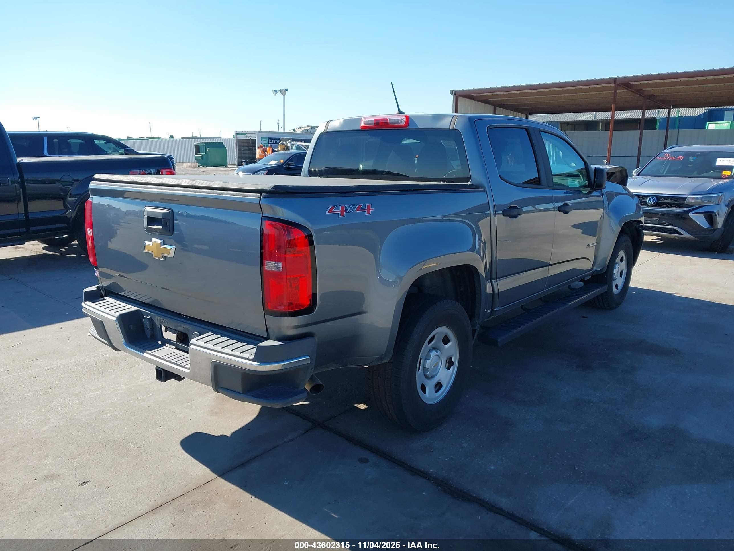 CHEVROLET COLORADO image 4
