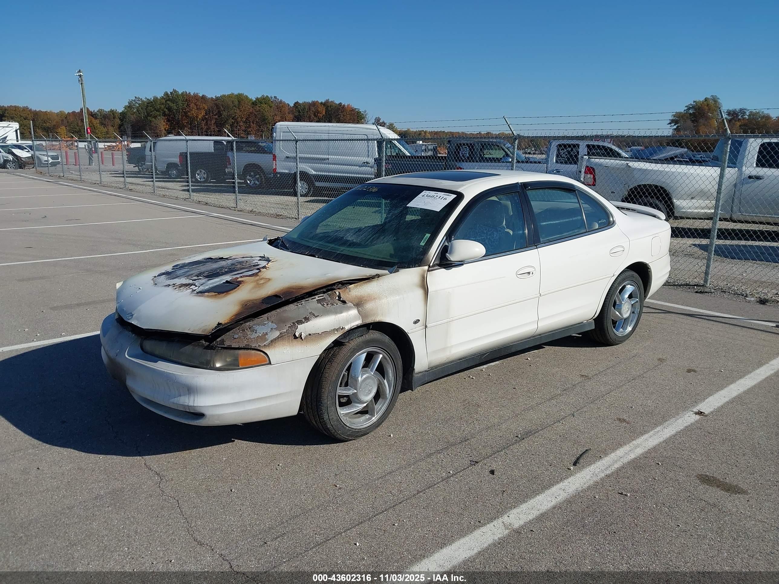 OLDSMOBILE INTRIGUE image 2