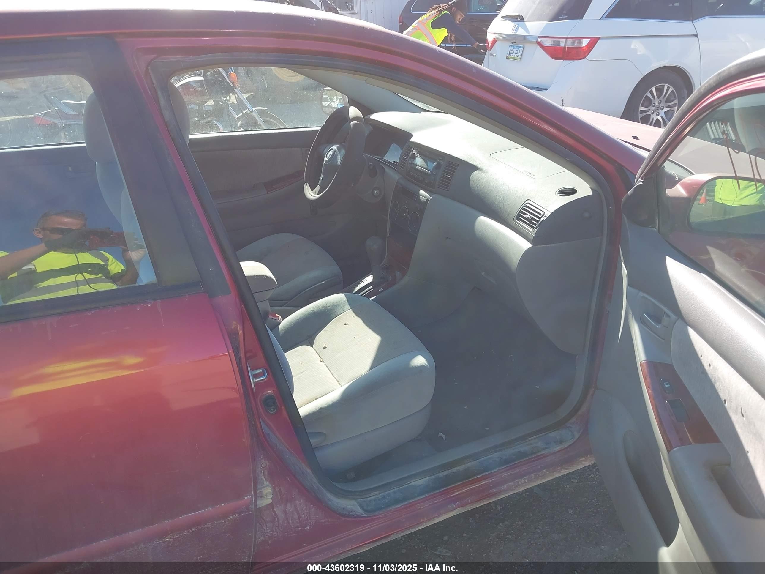 TOYOTA COROLLA image 5