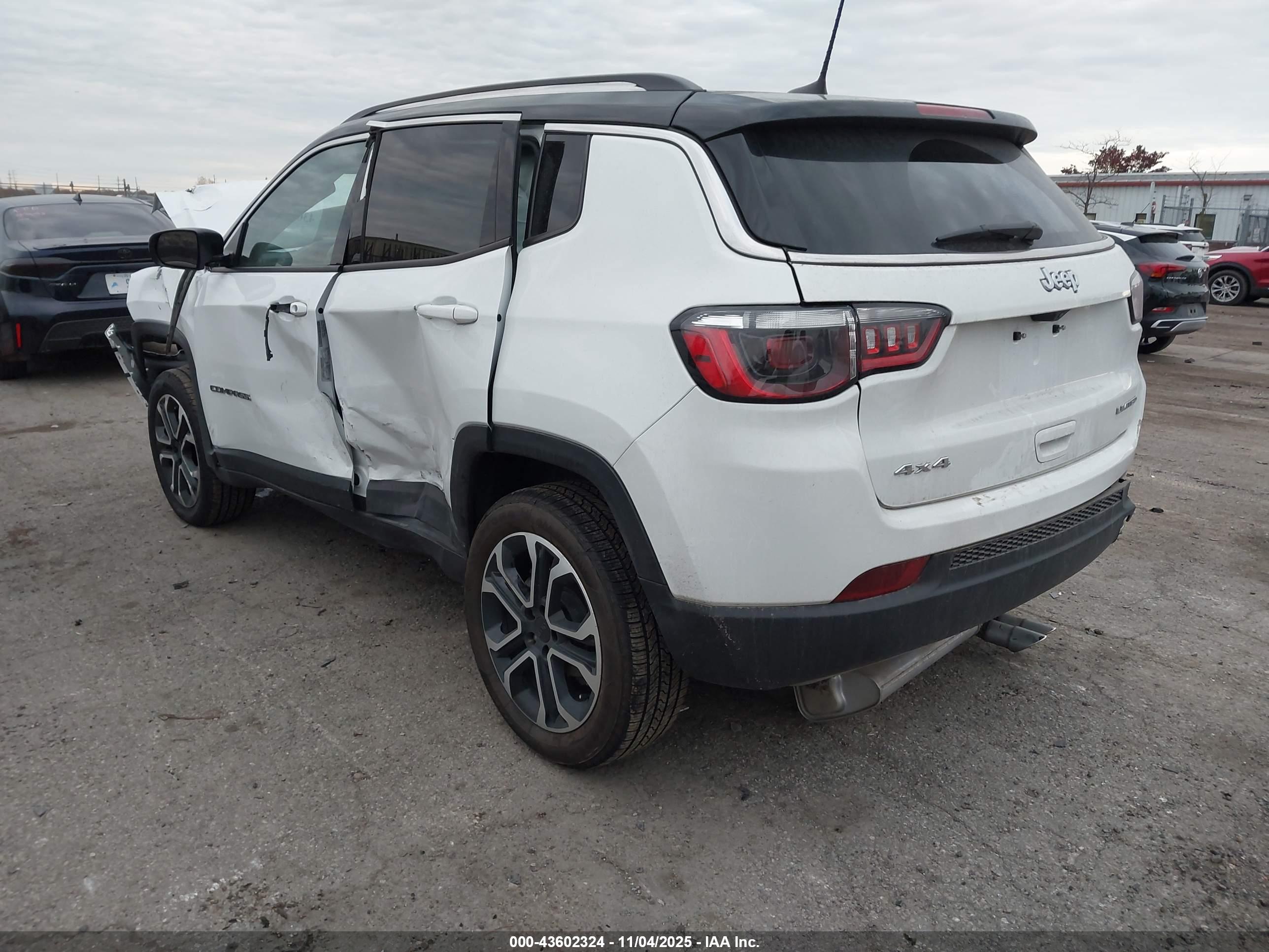 JEEP COMPASS image 3