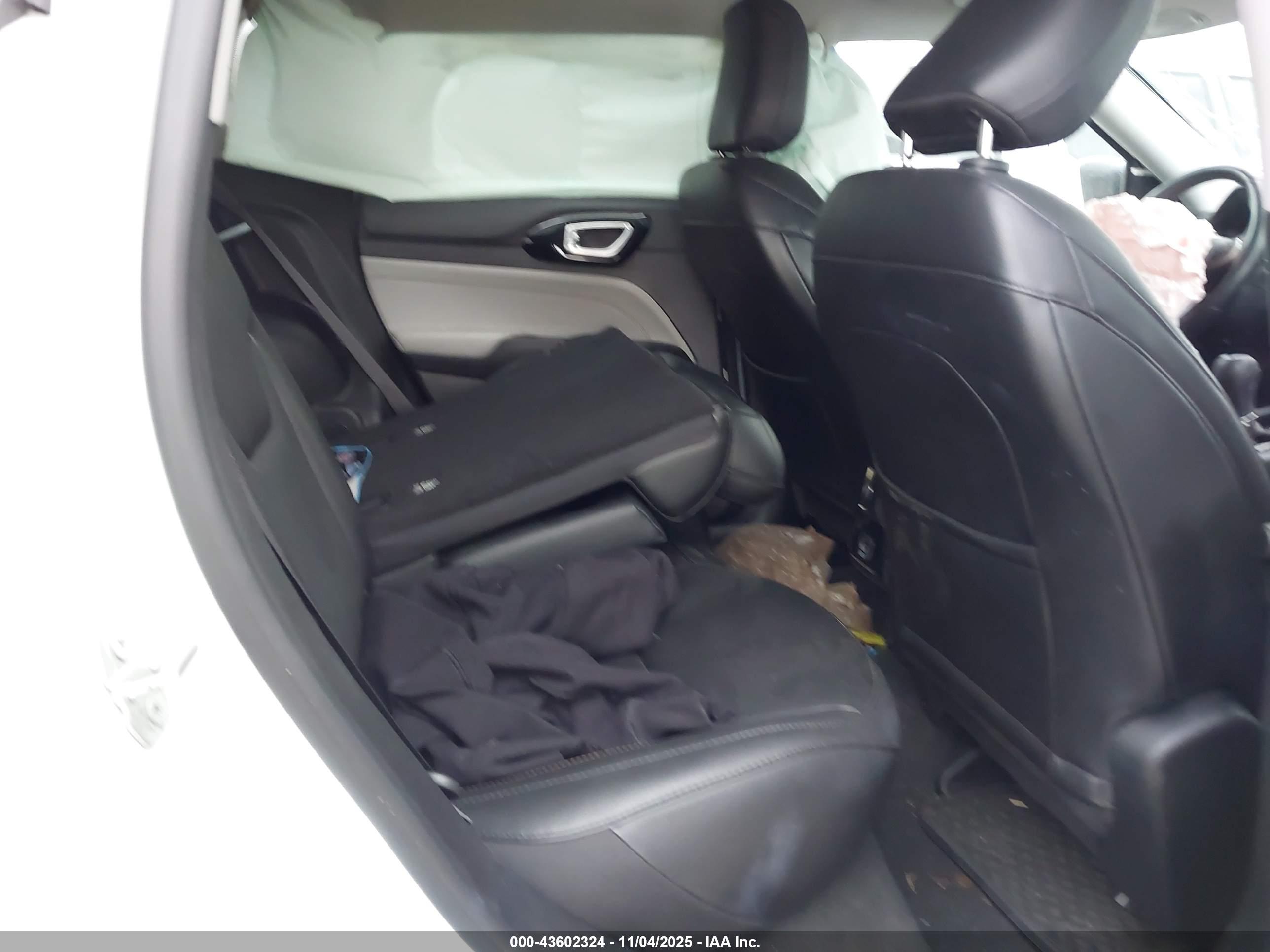JEEP COMPASS image 8