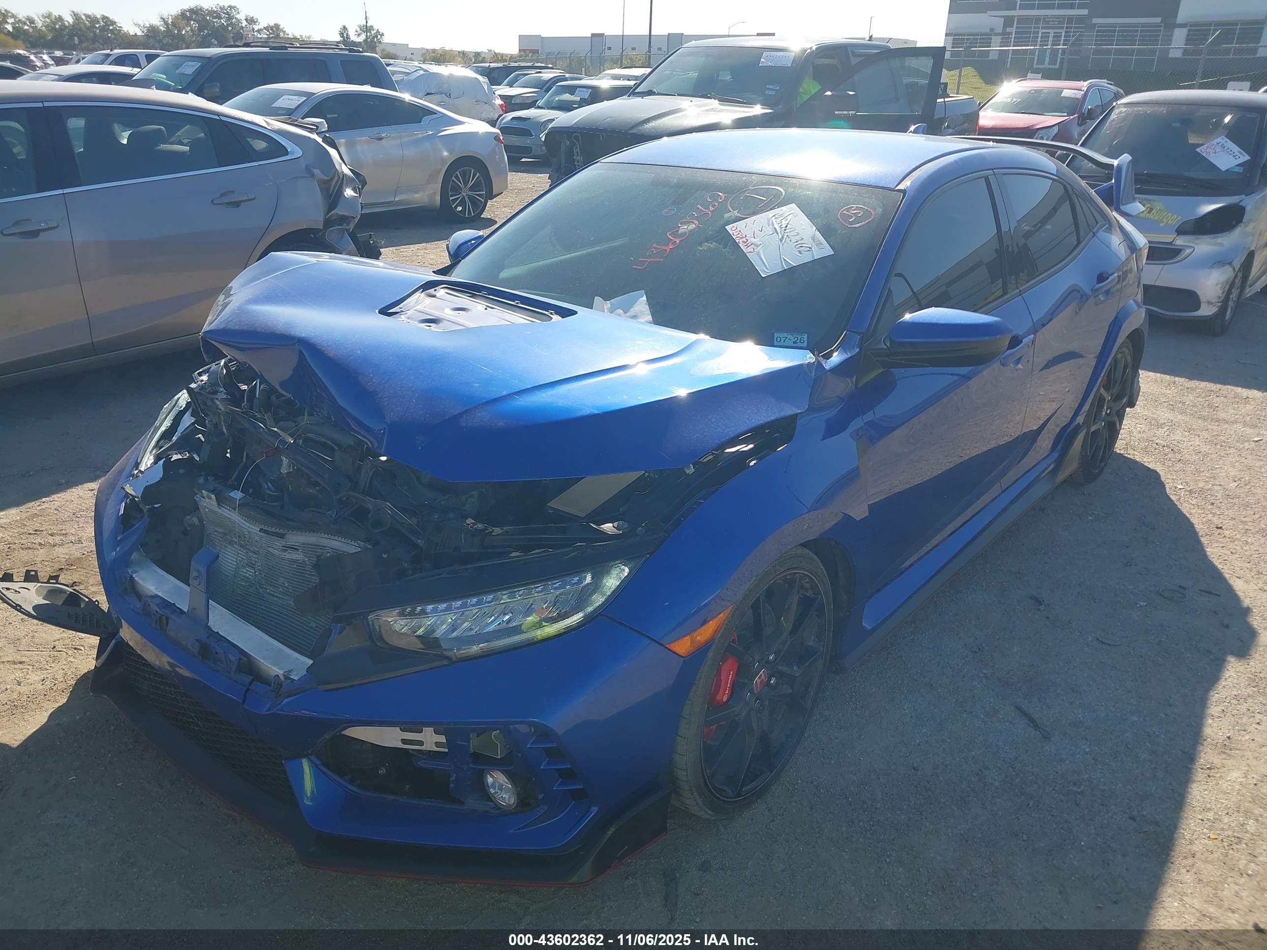 HONDA CIVIC image 2