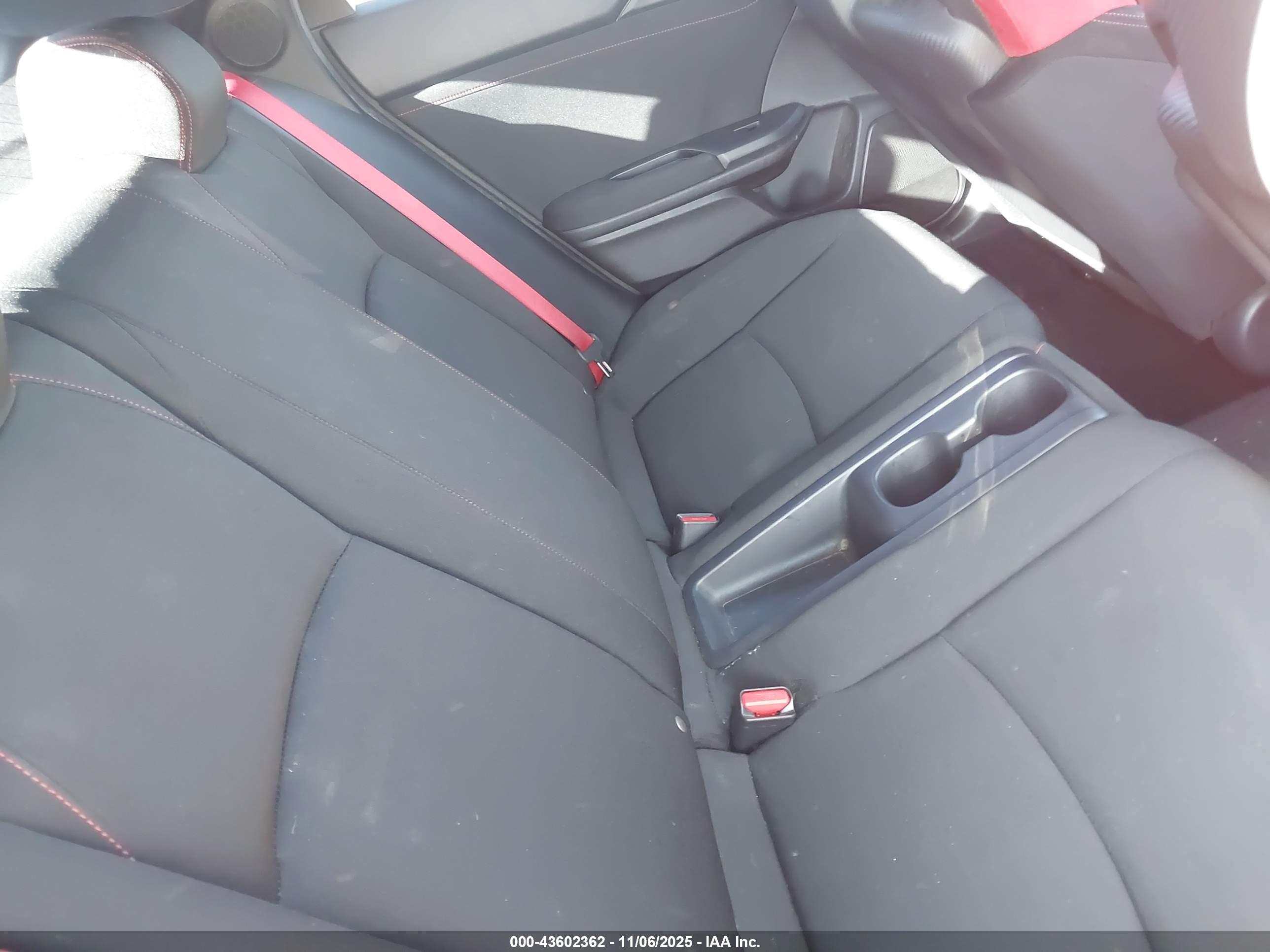 HONDA CIVIC image 8