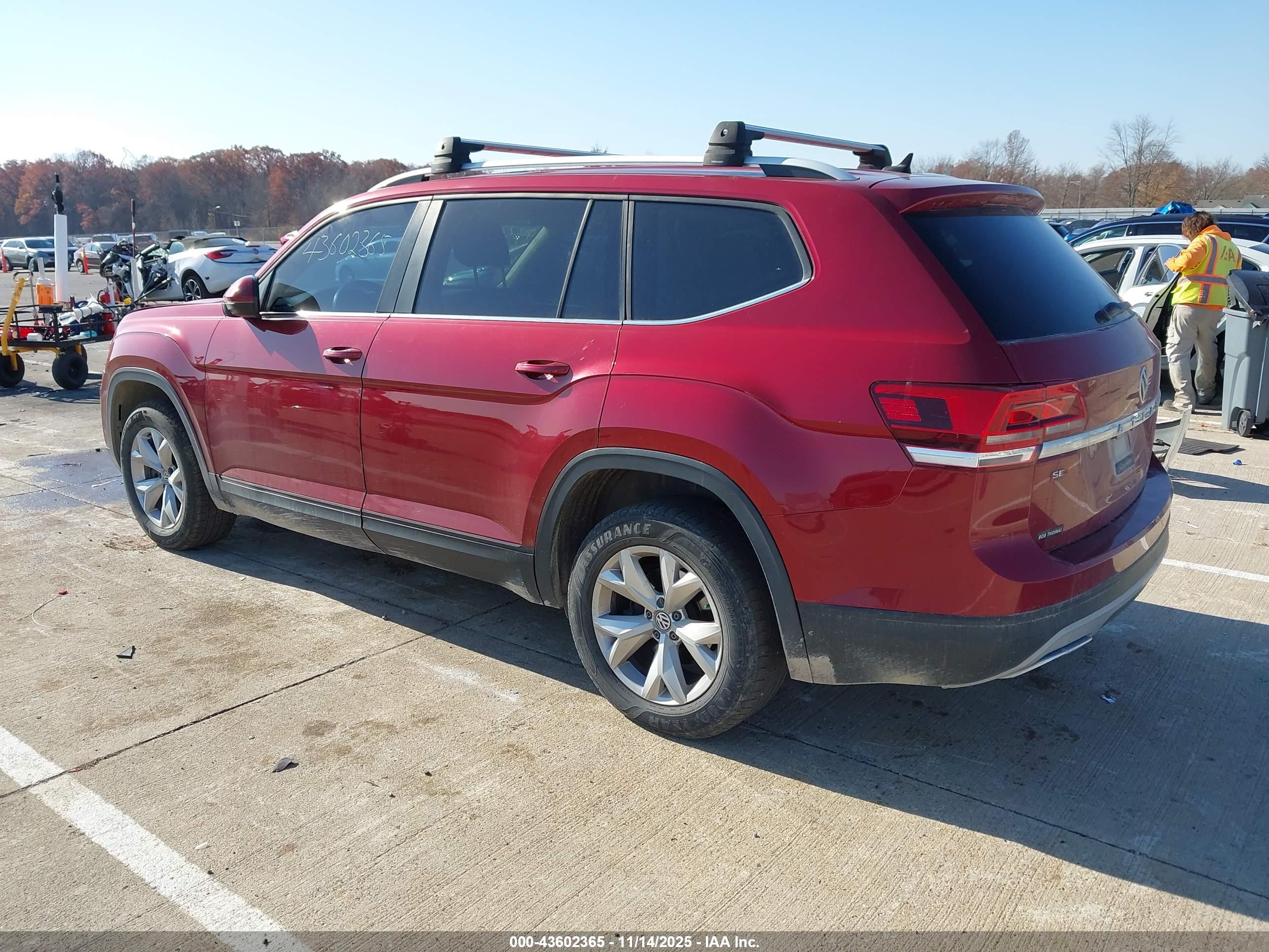 VOLKSWAGEN ATLAS image 3