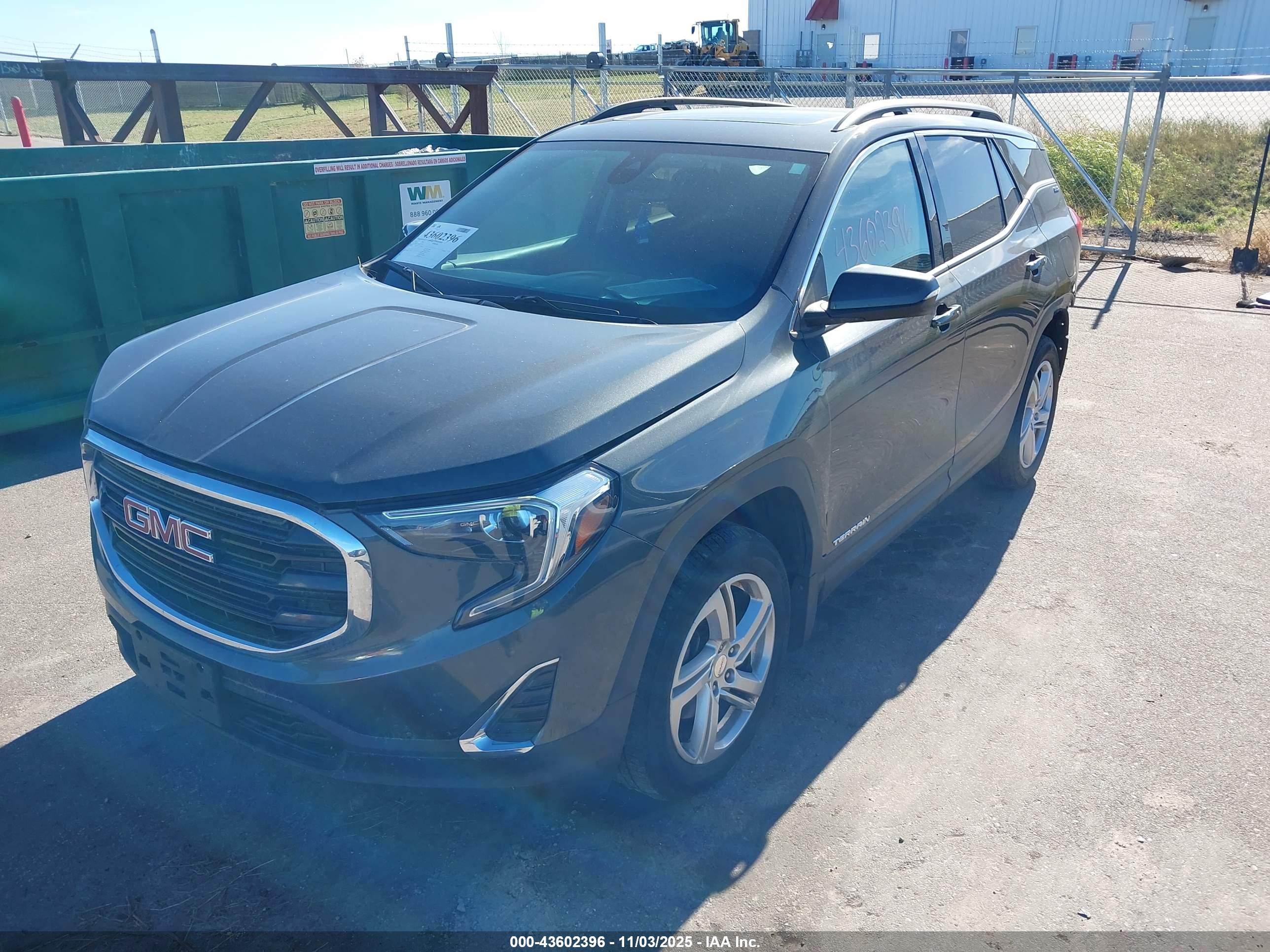 GMC TERRAIN image 2